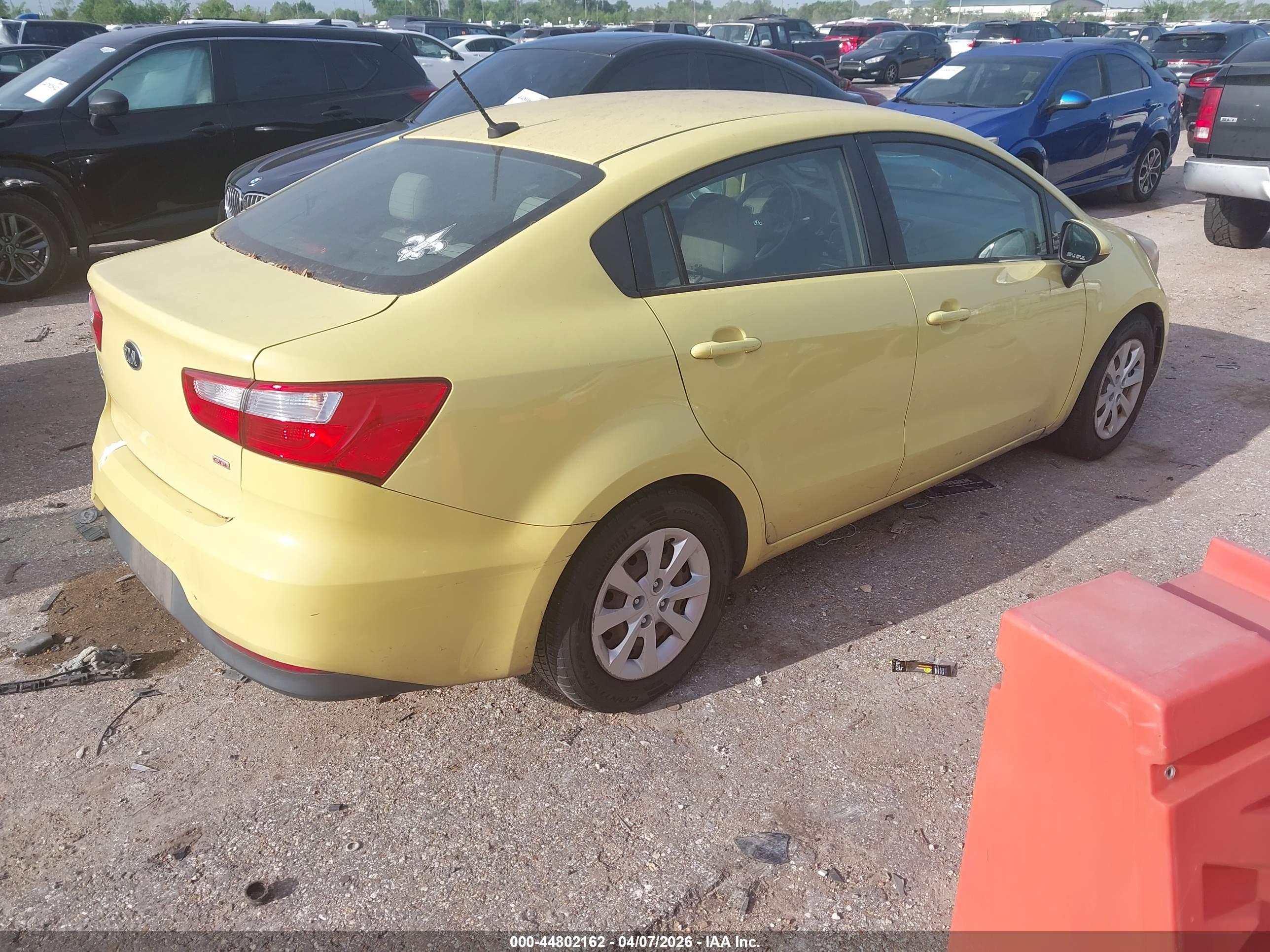 KIA RIO image 4