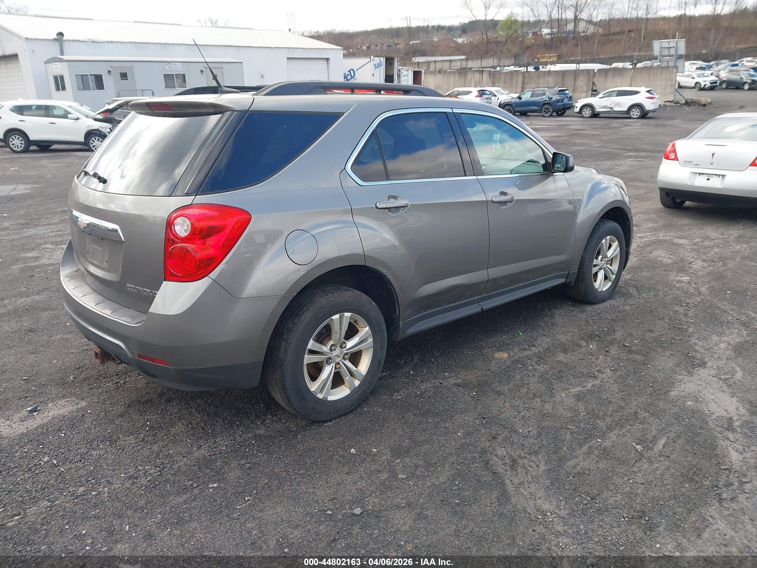 CHEVROLET EQUINOX image 4