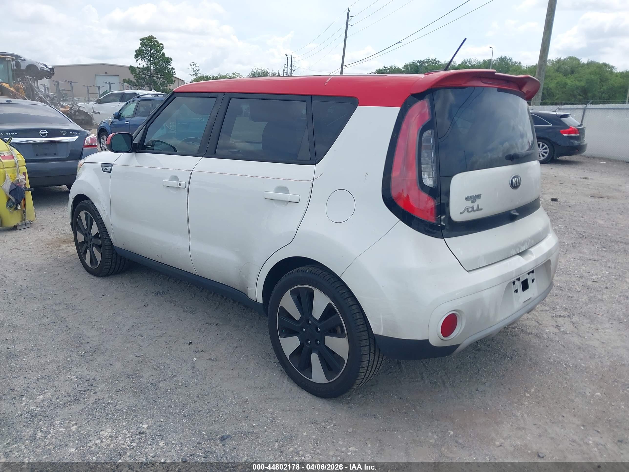 KIA SOUL image 3