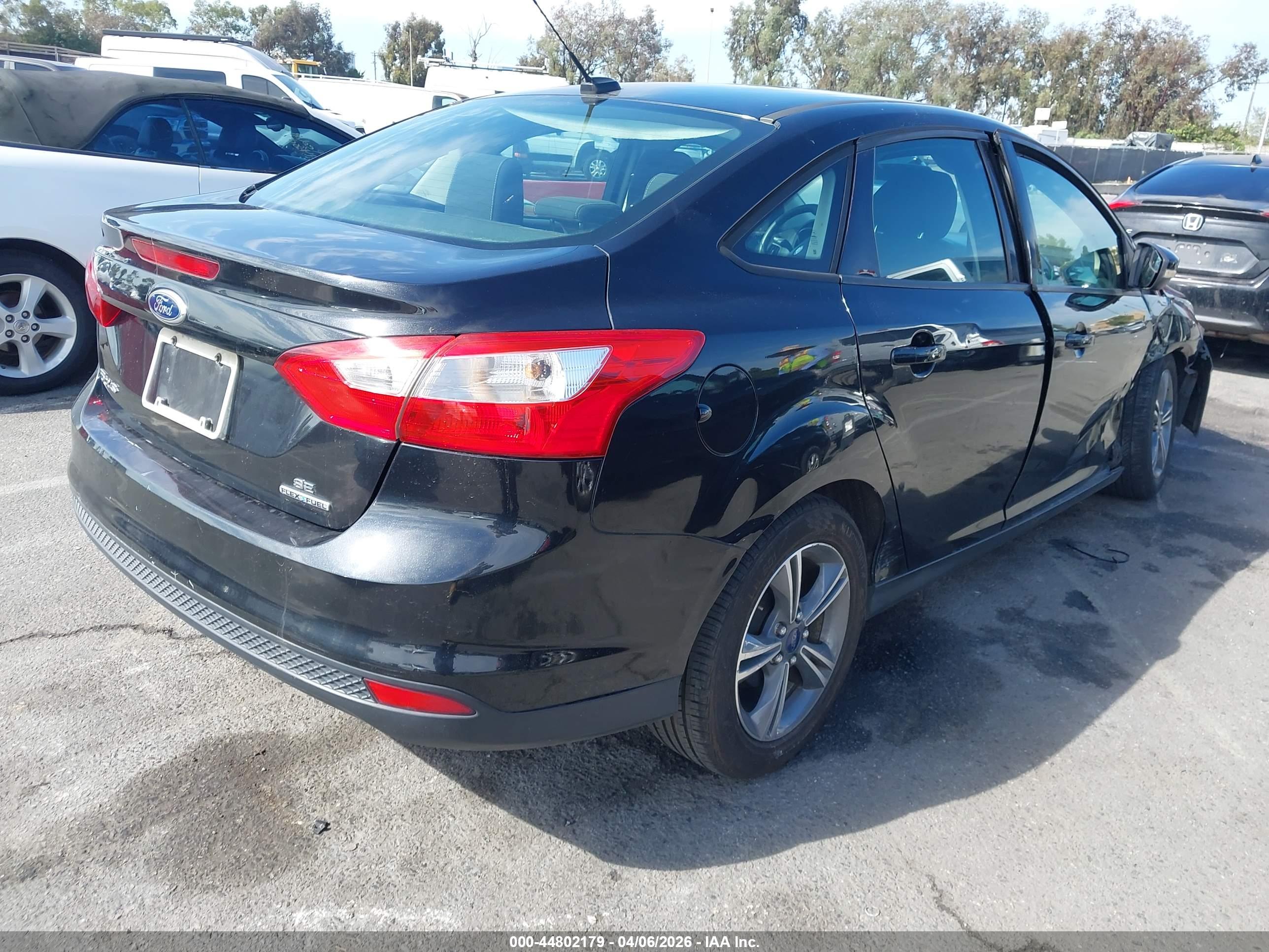FORD FOCUS image 4