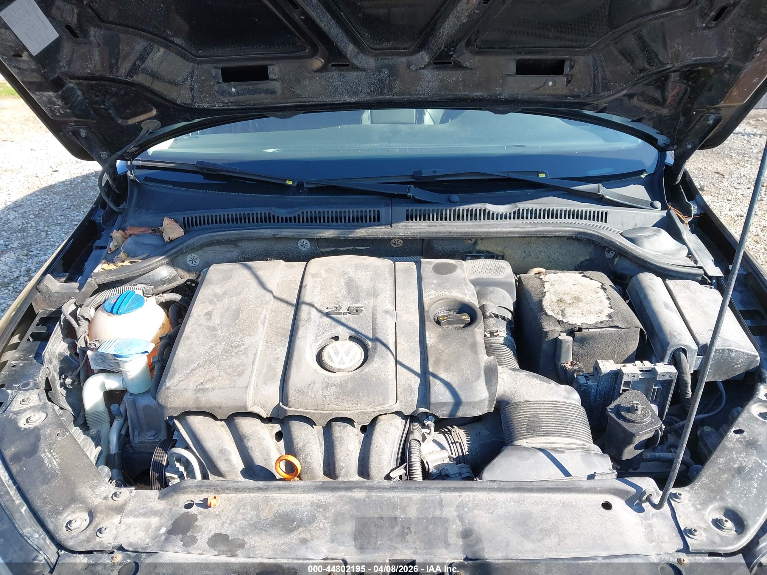 VOLKSWAGEN JETTA image 10