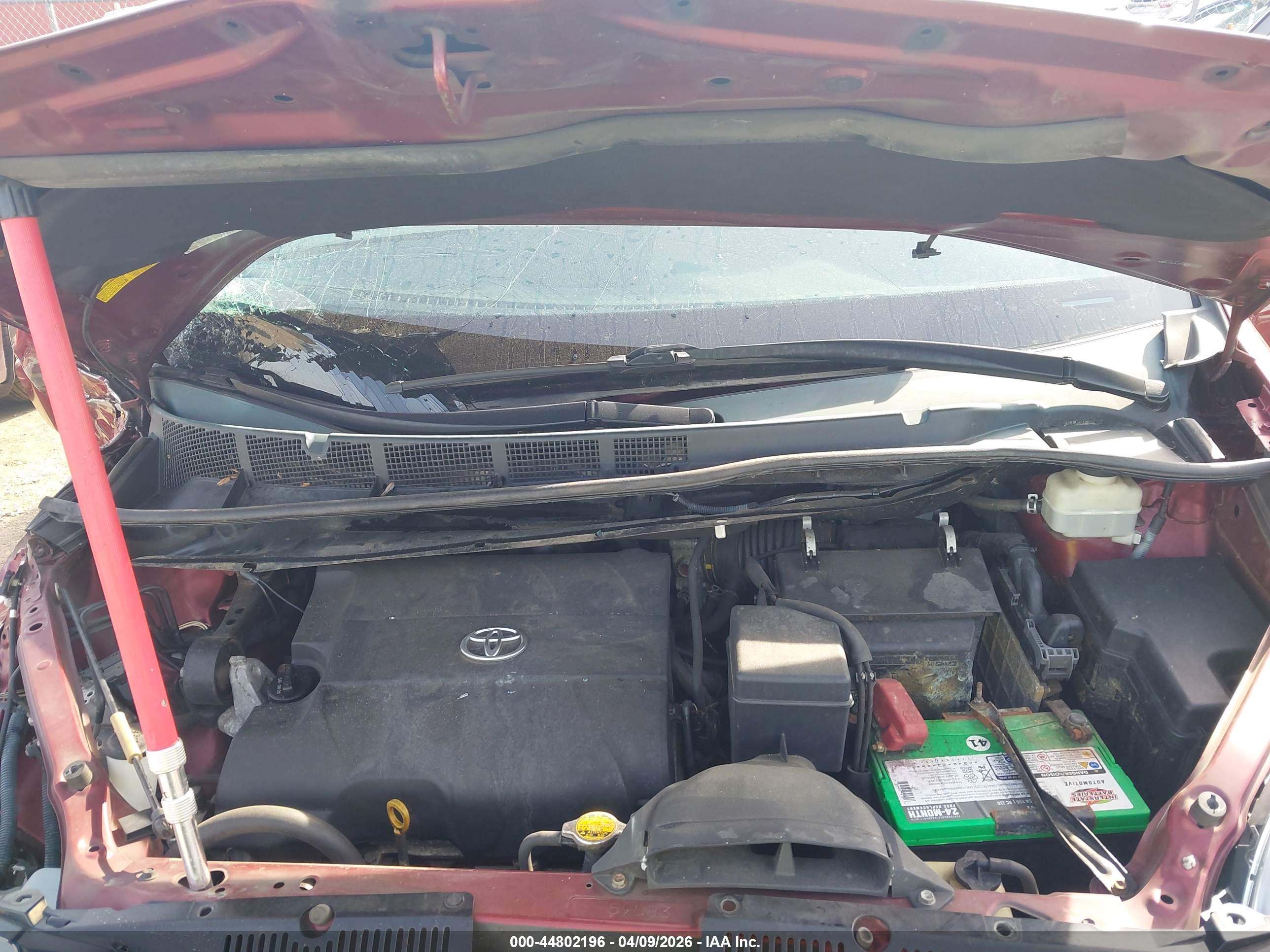 TOYOTA SIENNA image 10