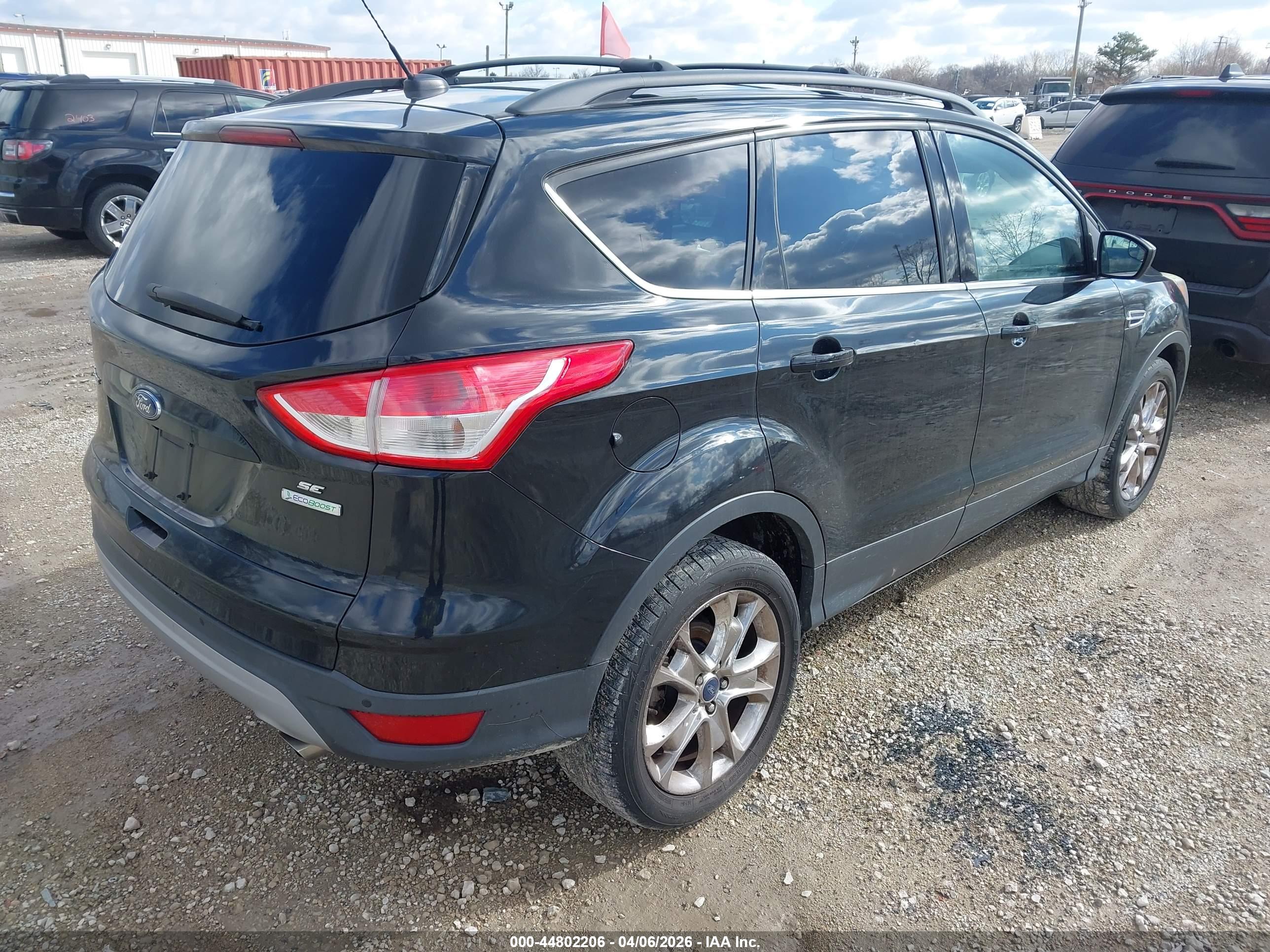 FORD ESCAPE image 4