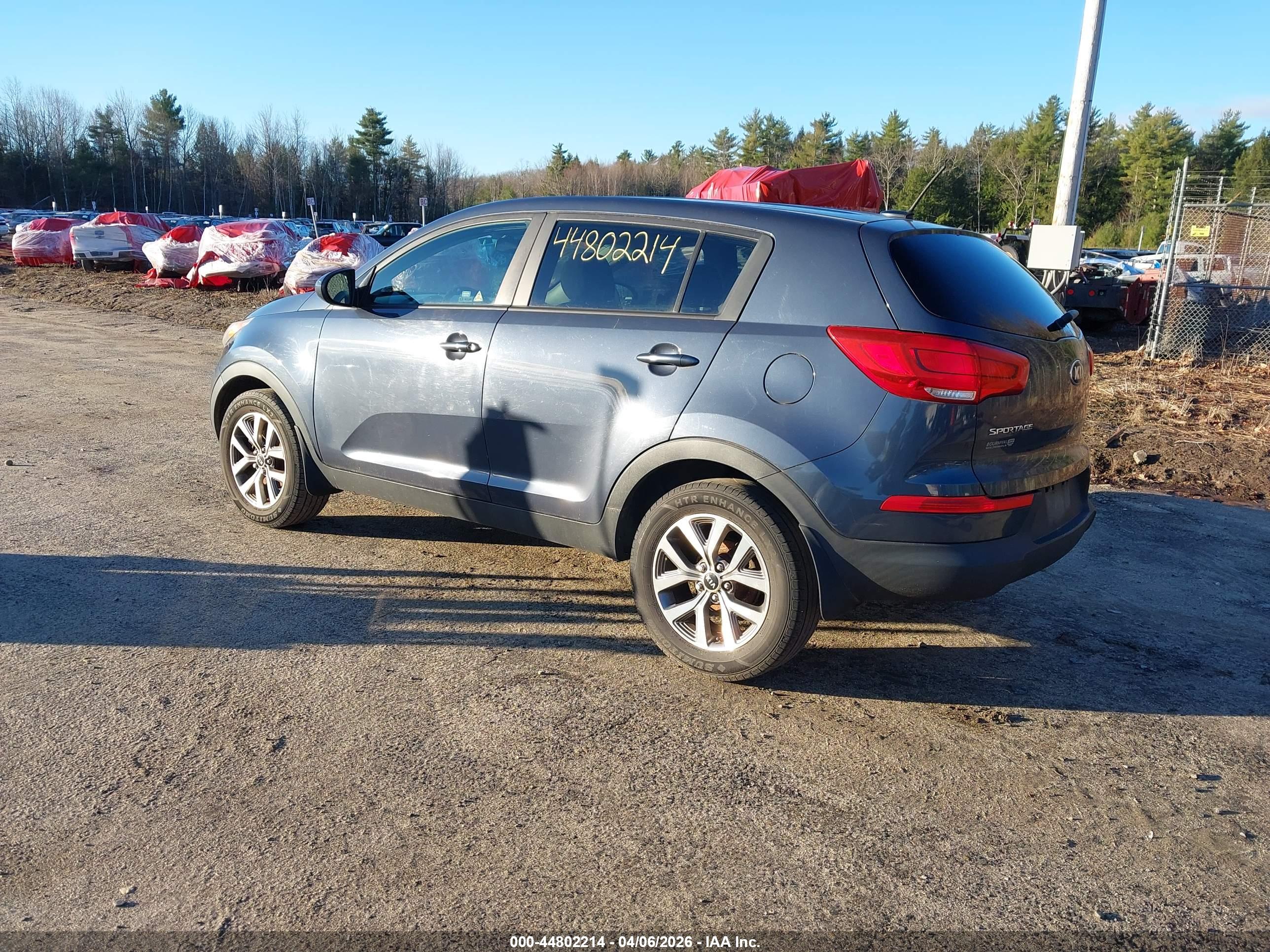 KIA SPORTAGE image 3