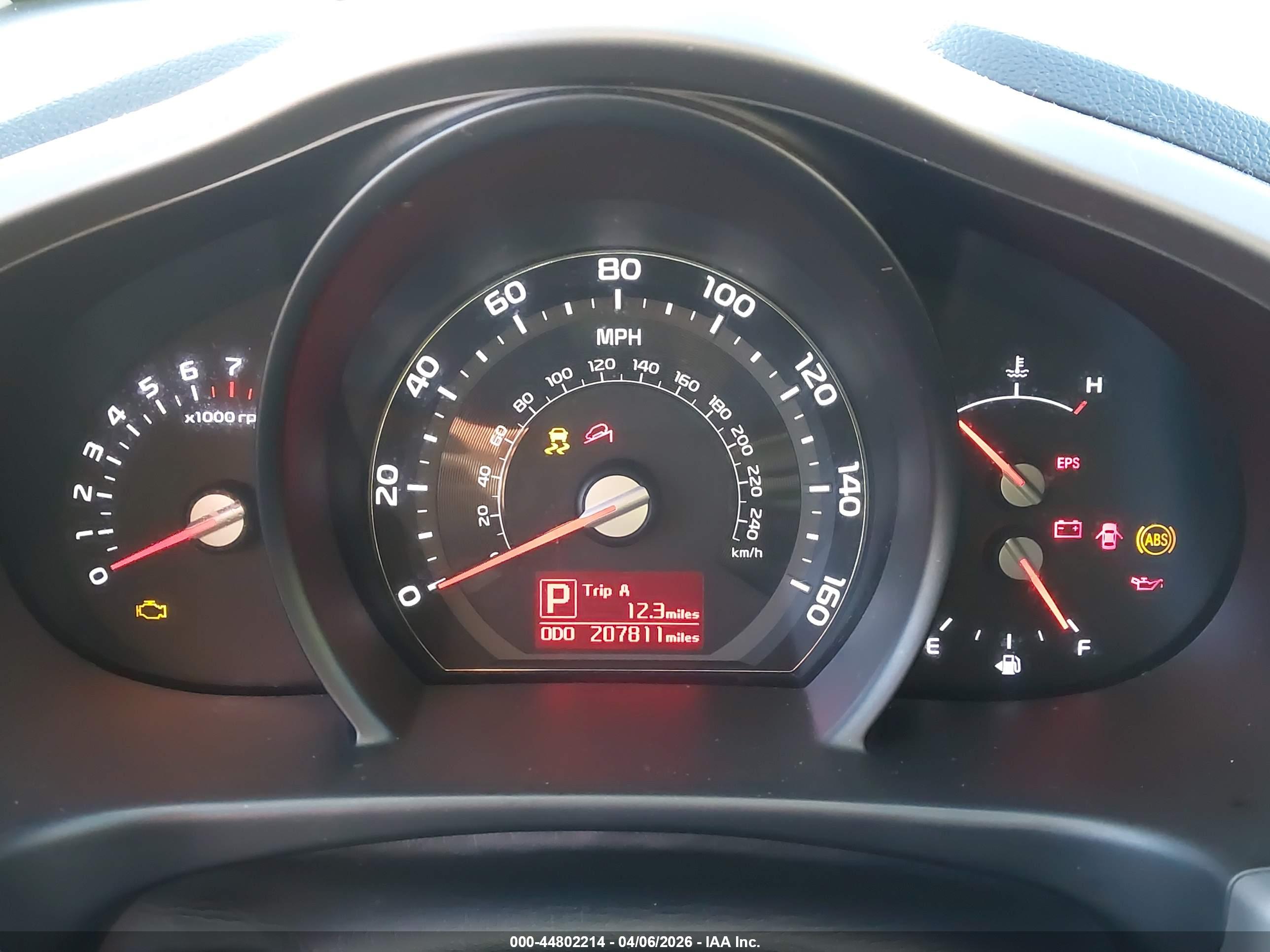 KIA SPORTAGE image 7