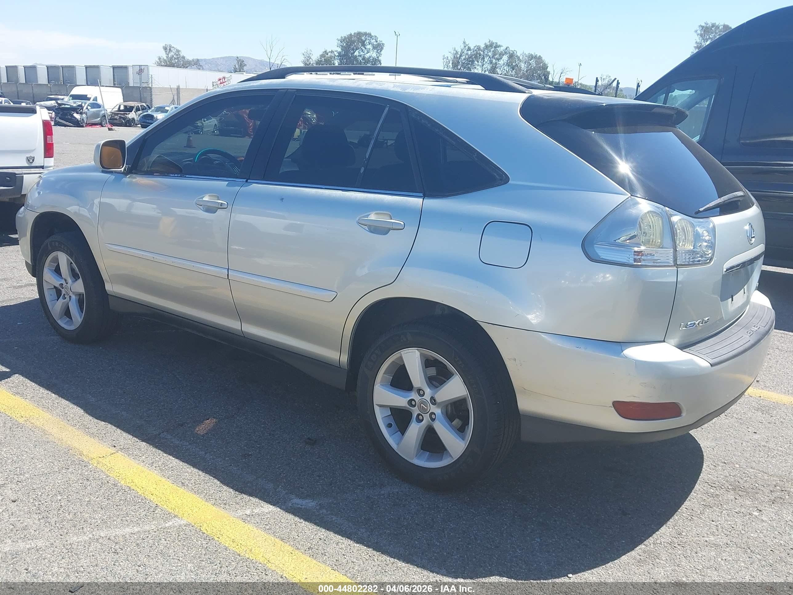 LEXUS RX image 3