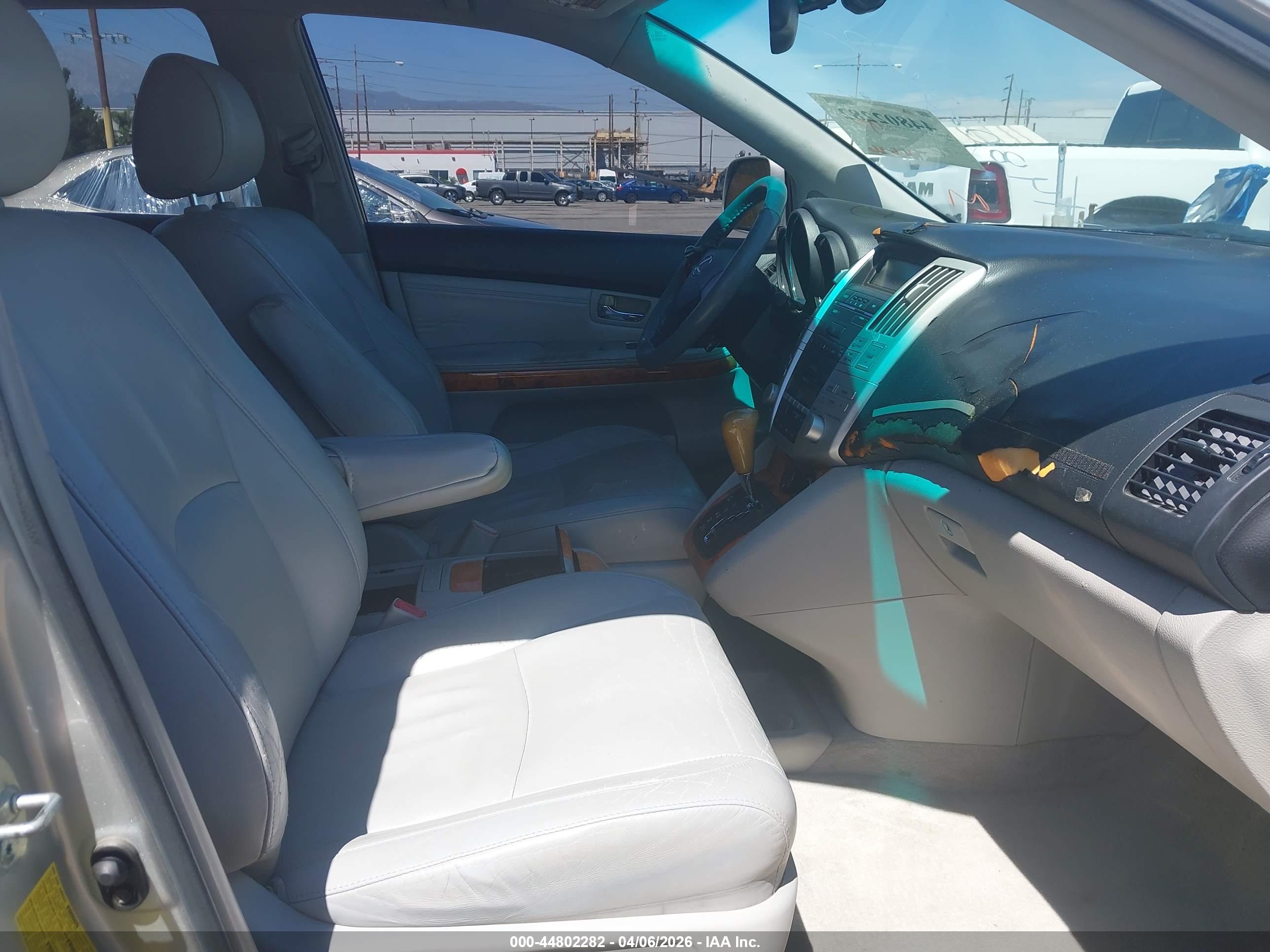 LEXUS RX image 5