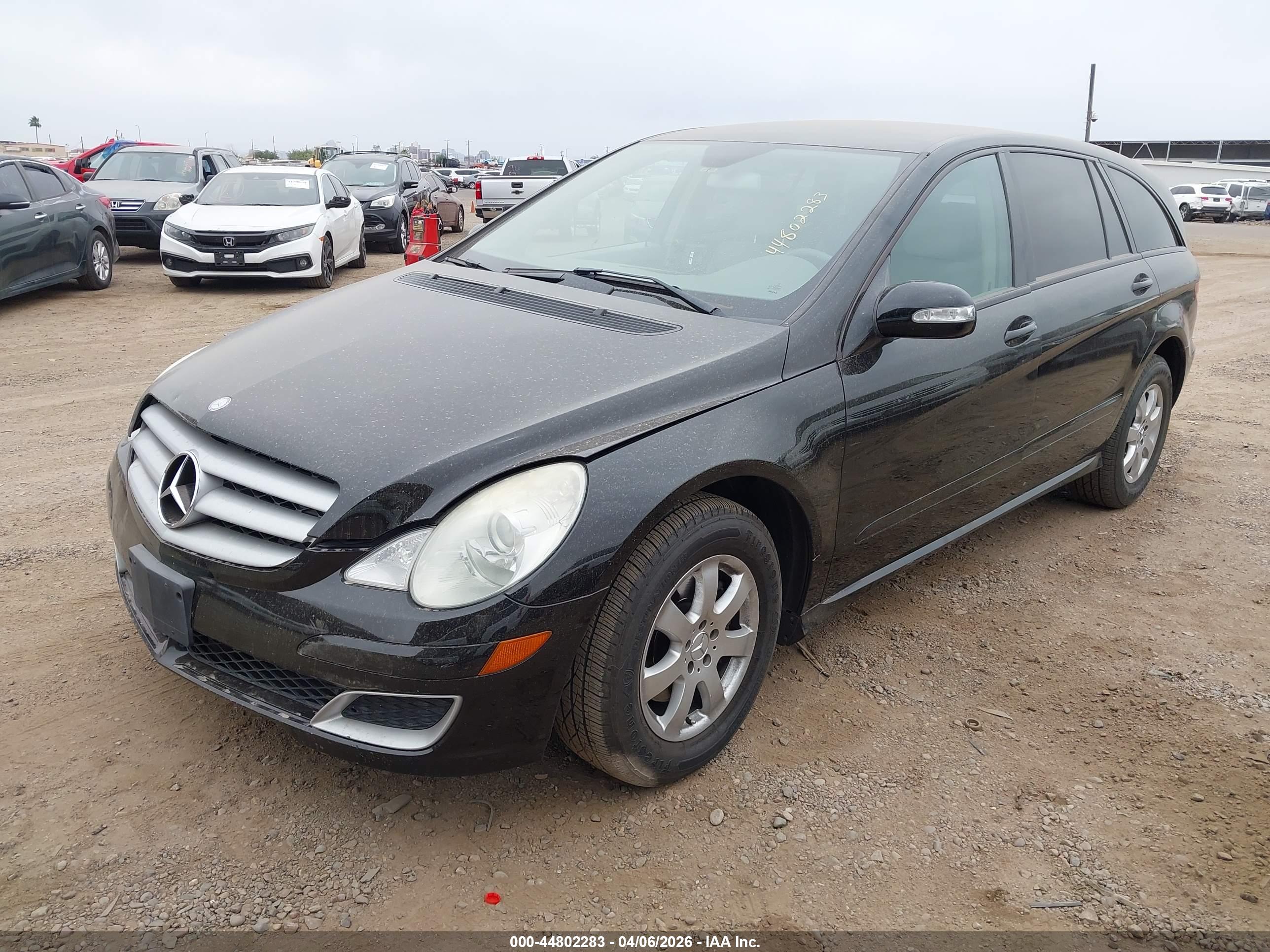 MERCEDES-BENZ R image 2