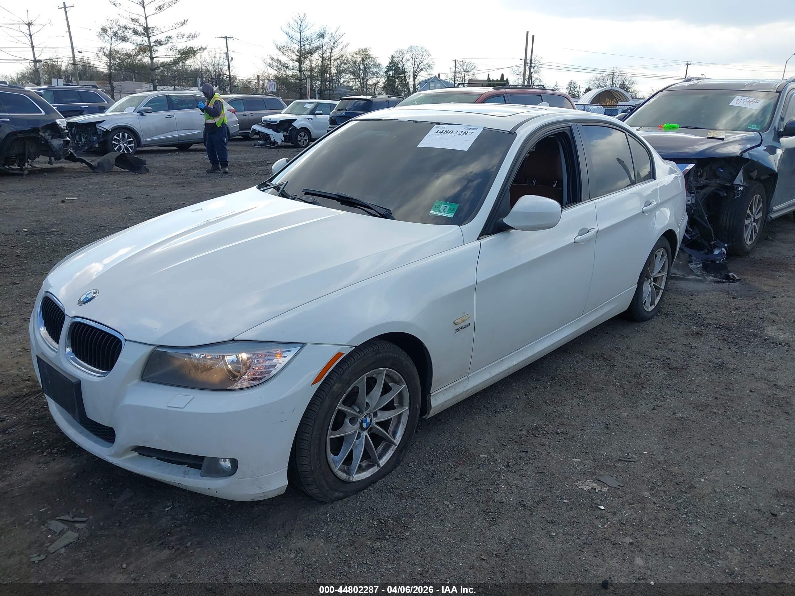 BMW 328I image 6