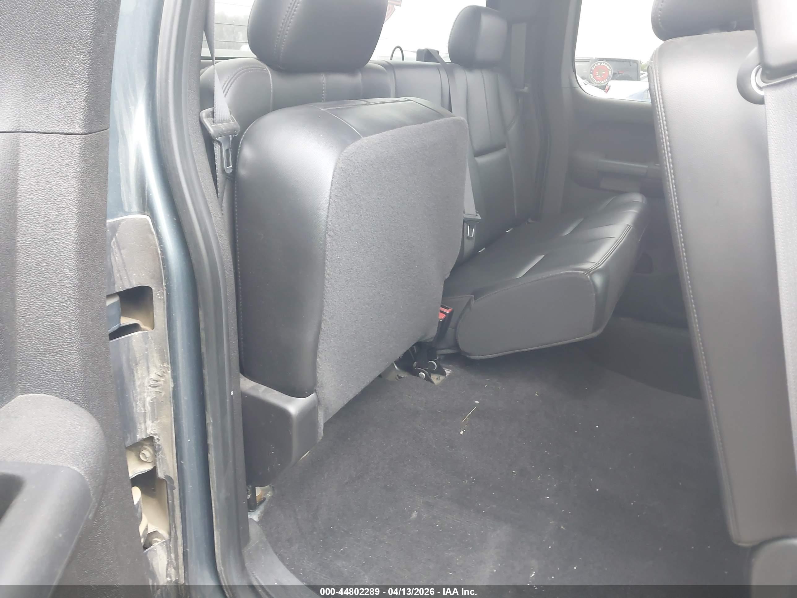 GMC SIERRA image 8
