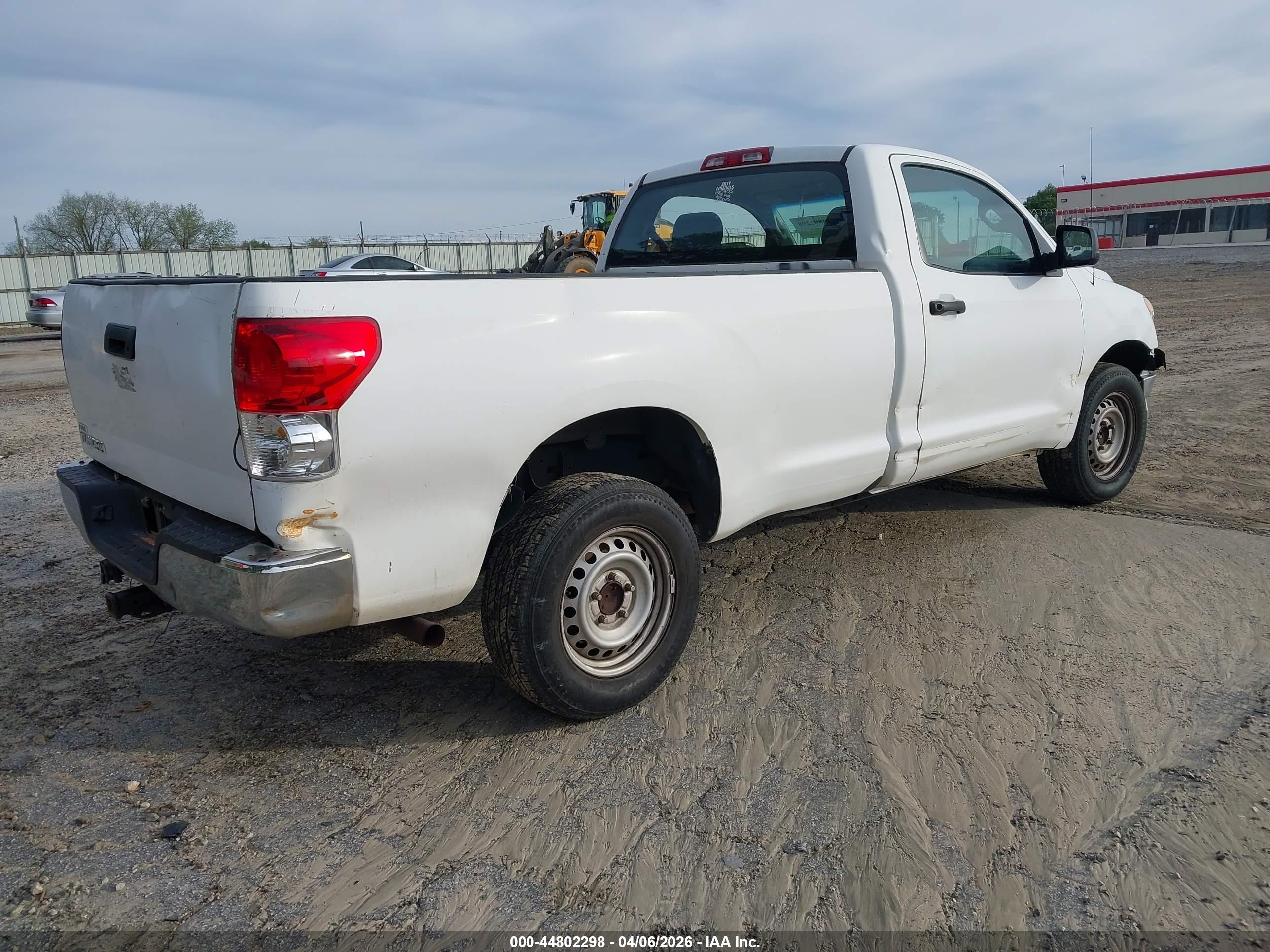 TOYOTA TUNDRA image 4