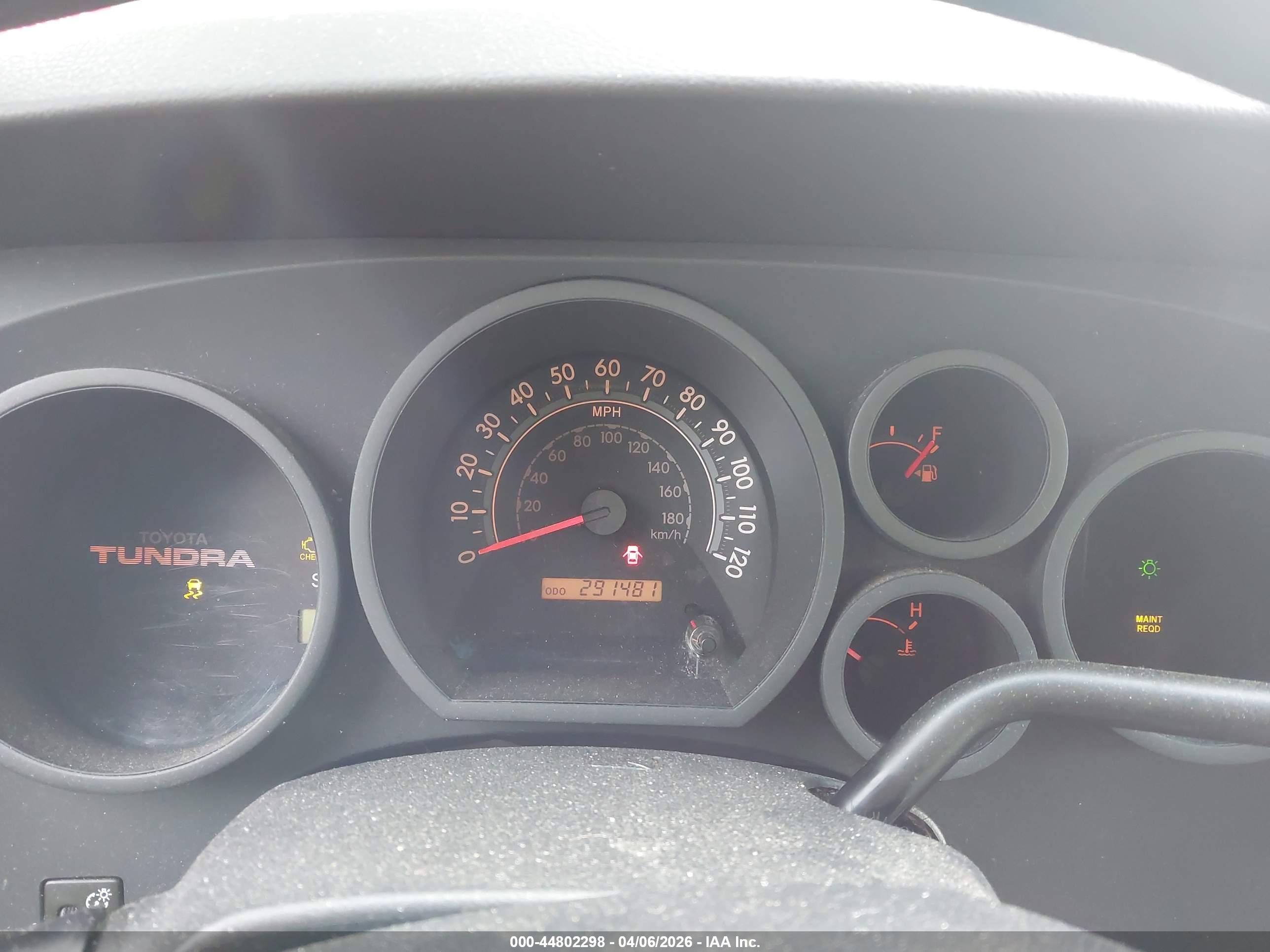 TOYOTA TUNDRA image 7