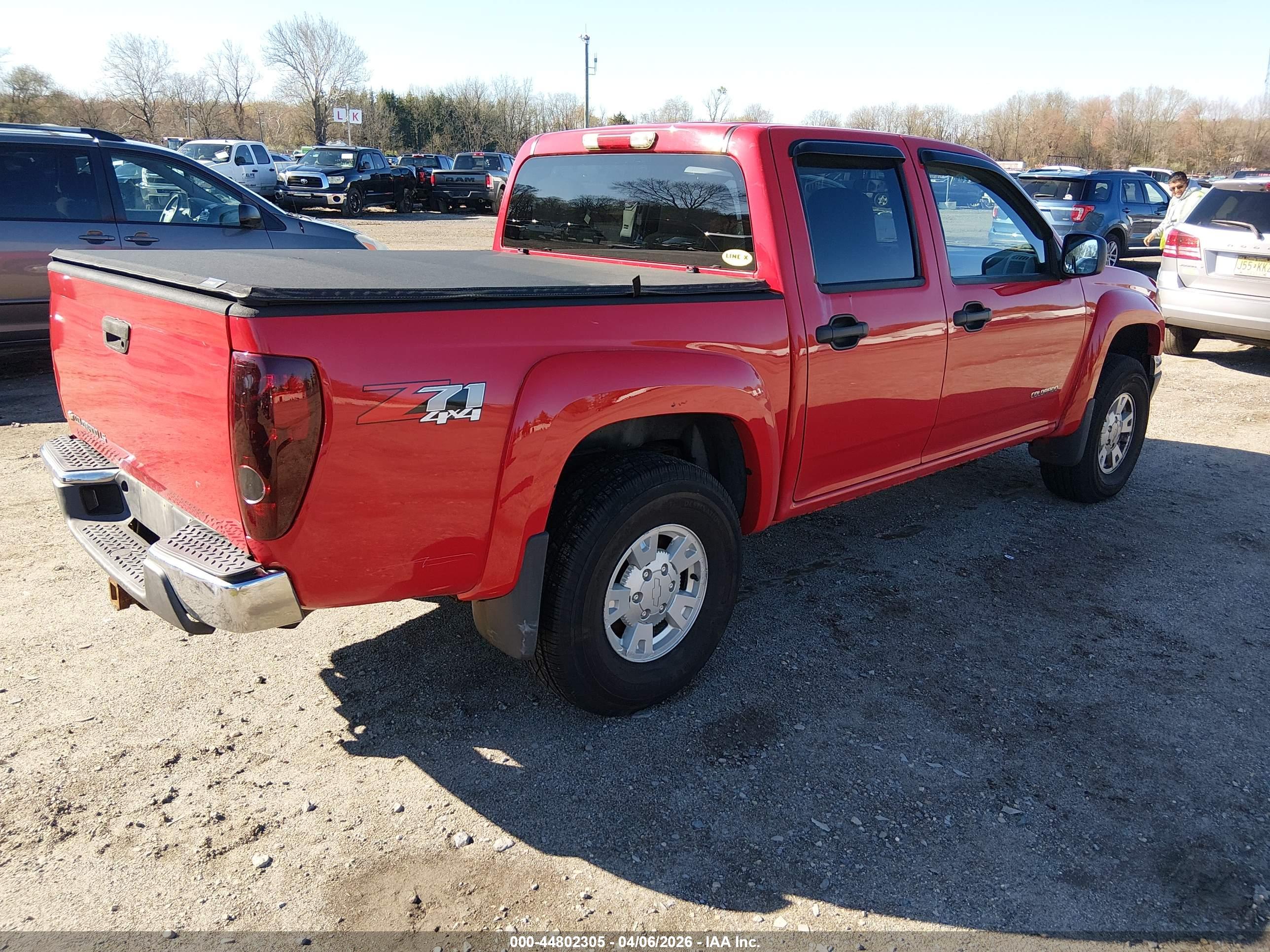 CHEVROLET COLORADO image 4