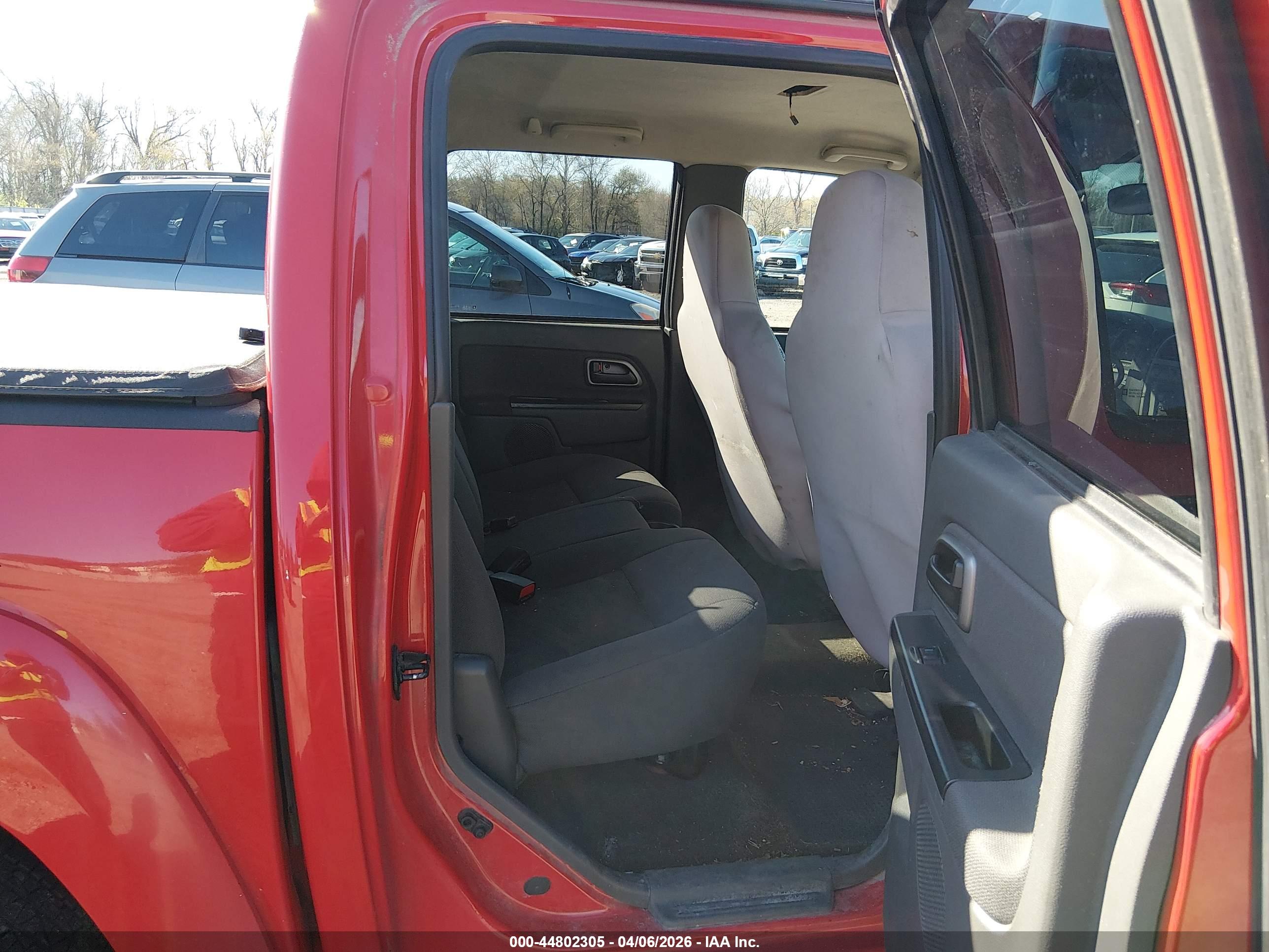 CHEVROLET COLORADO image 8