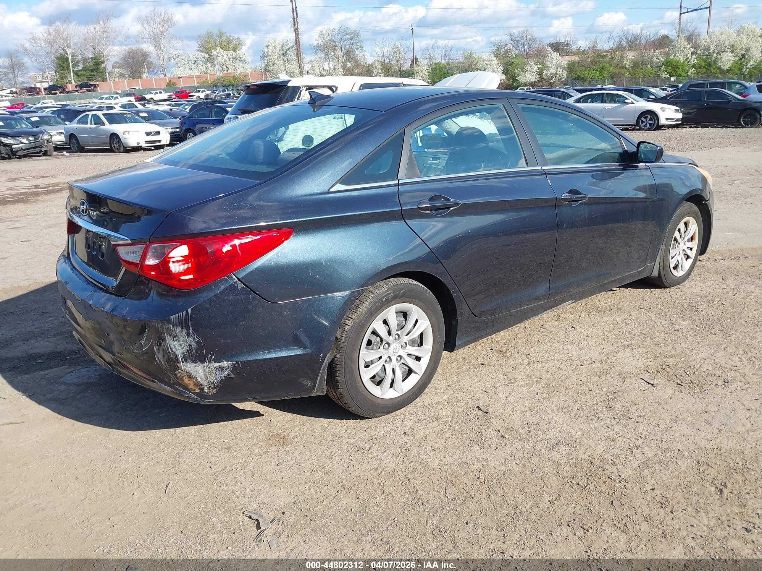 HYUNDAI SONATA image 4