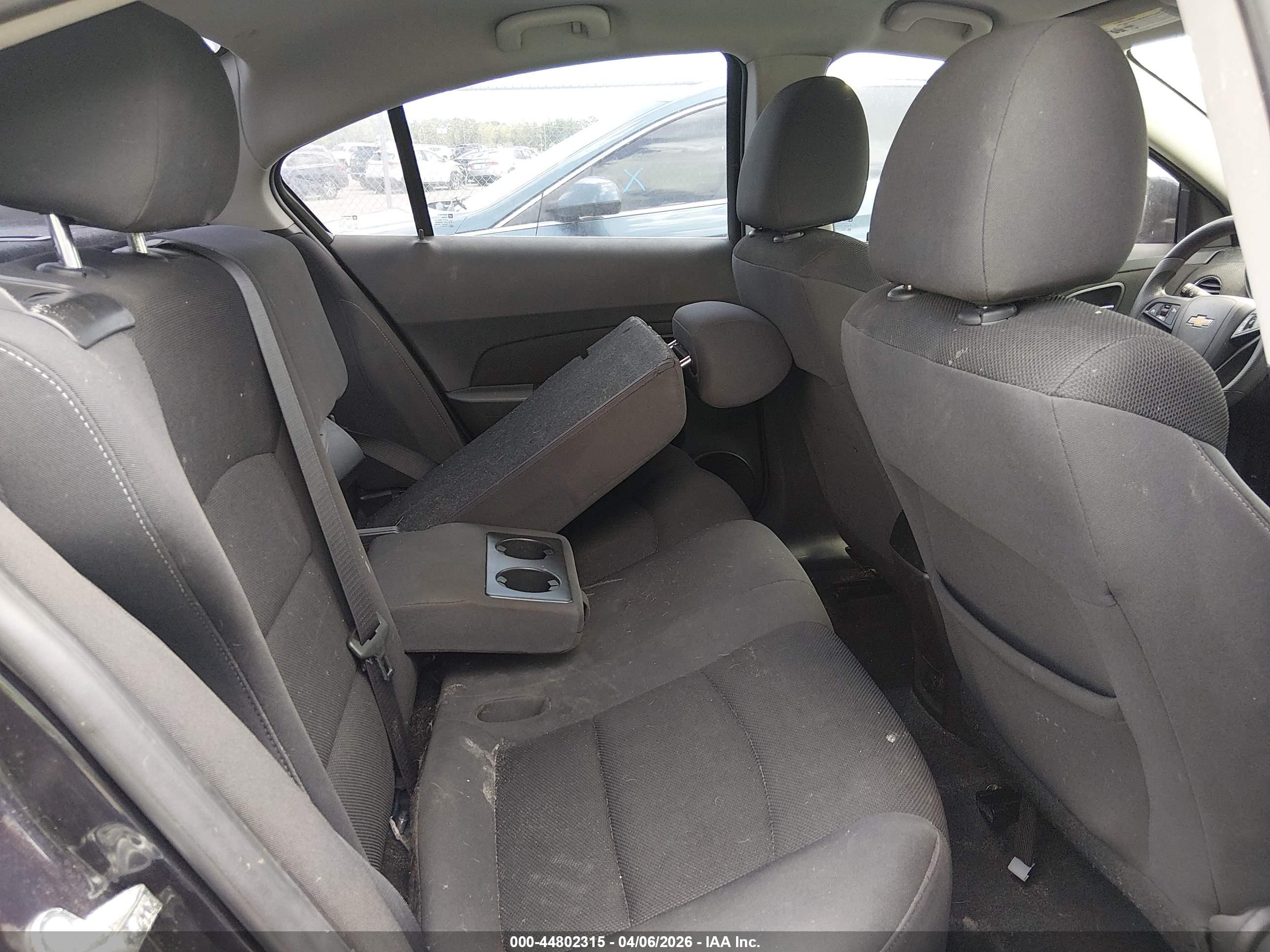 CHEVROLET CRUZE image 8