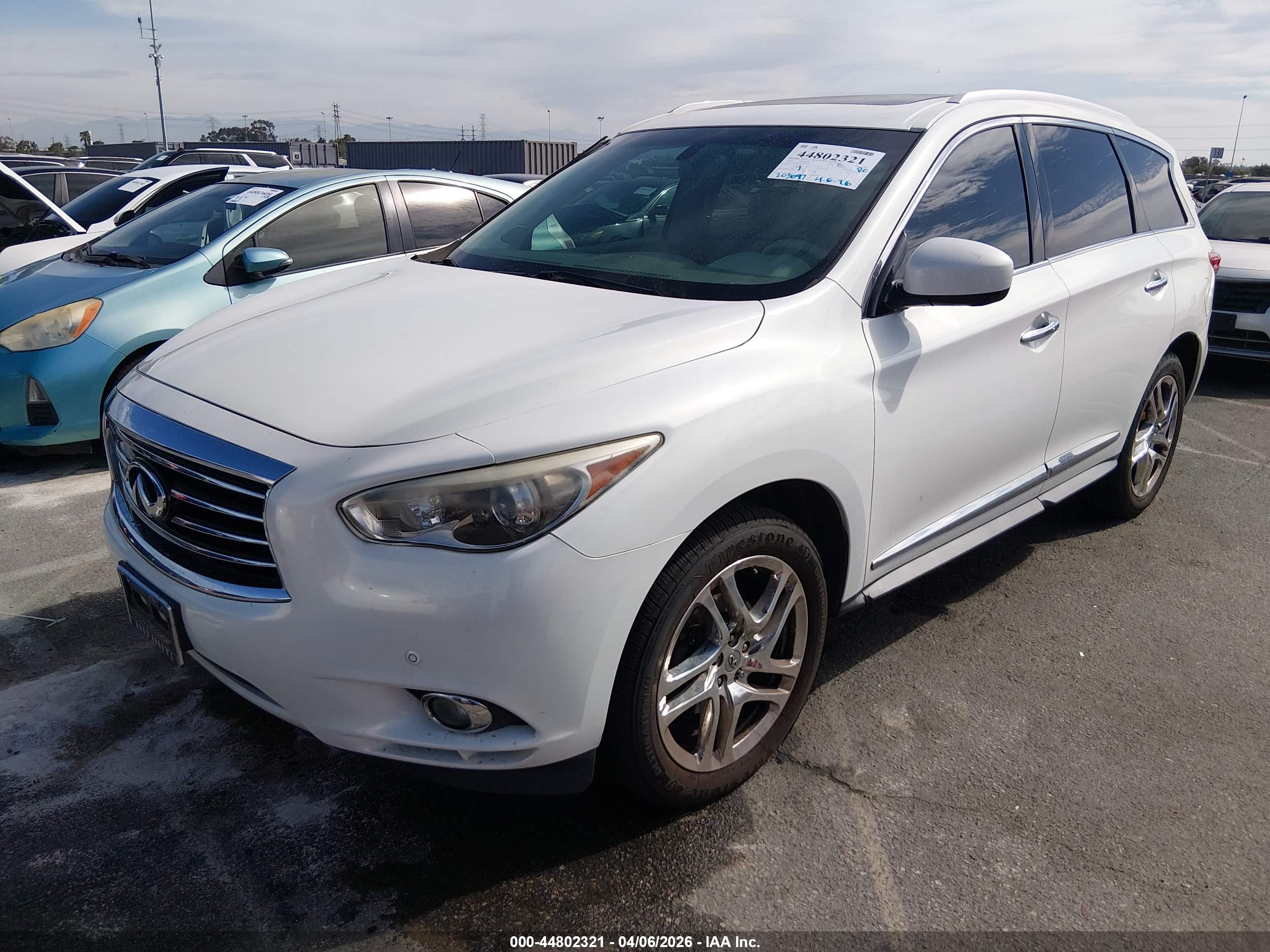 INFINITI JX35 image 6