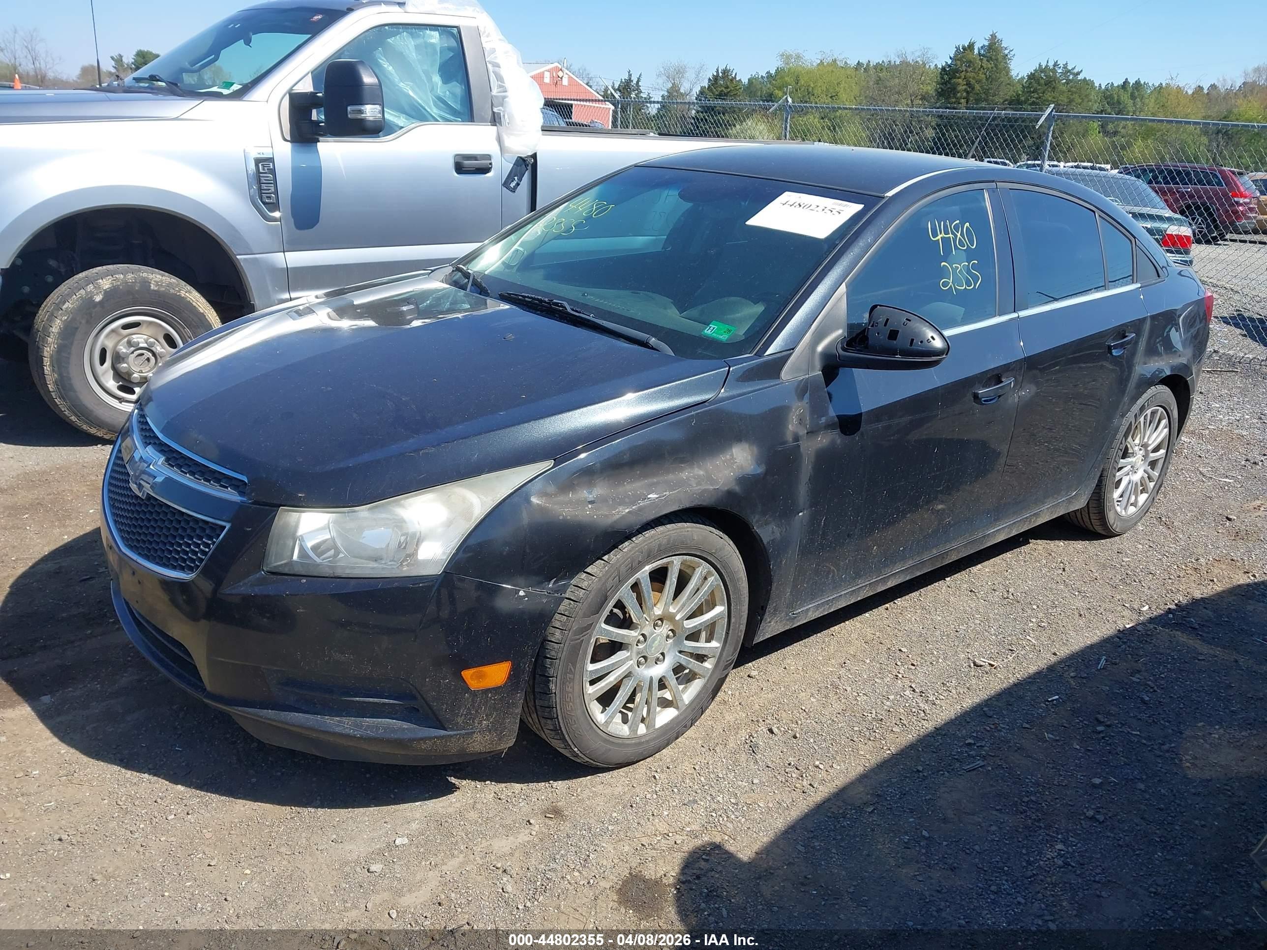 CHEVROLET CRUZE image 2