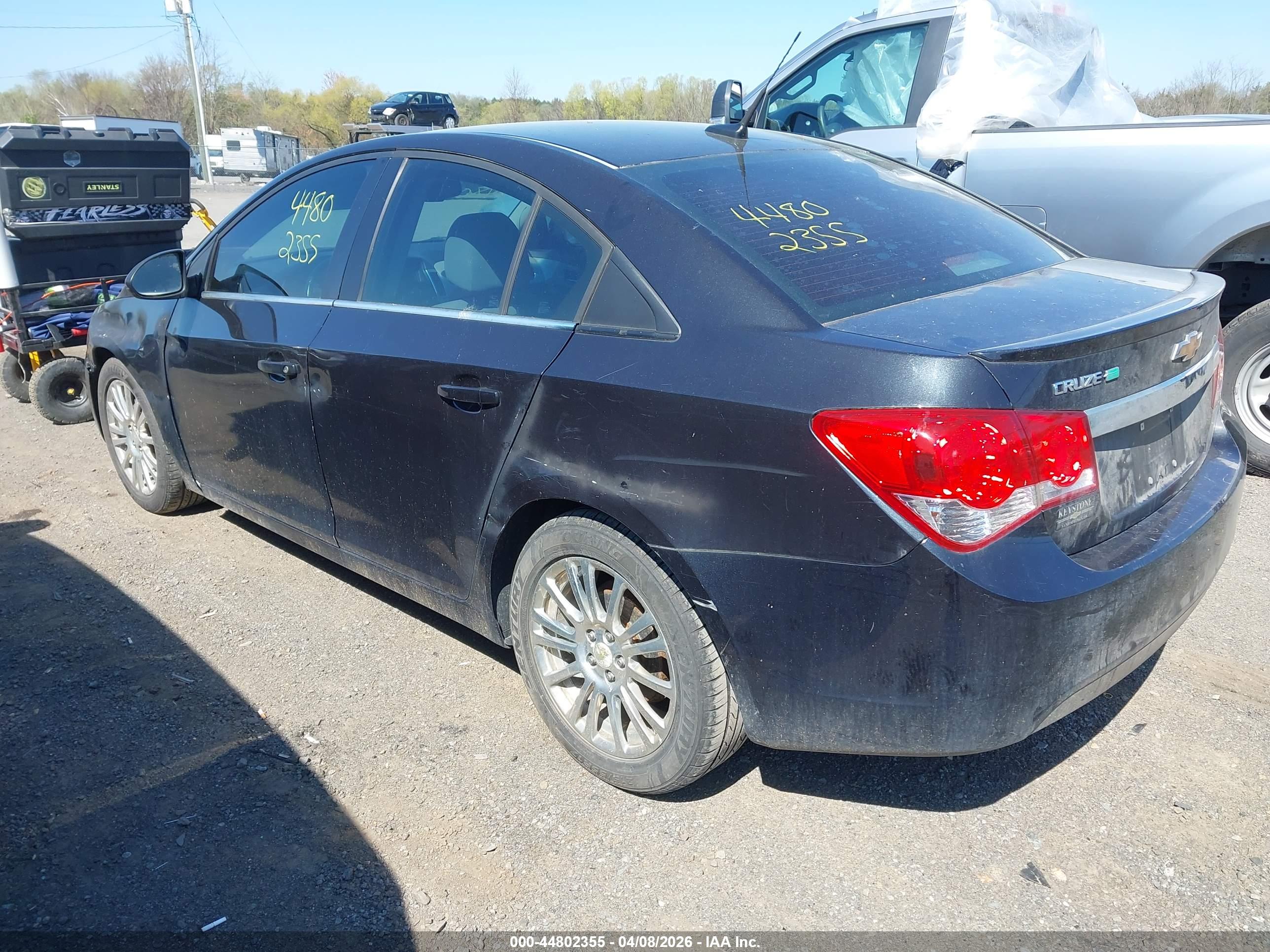 CHEVROLET CRUZE image 3