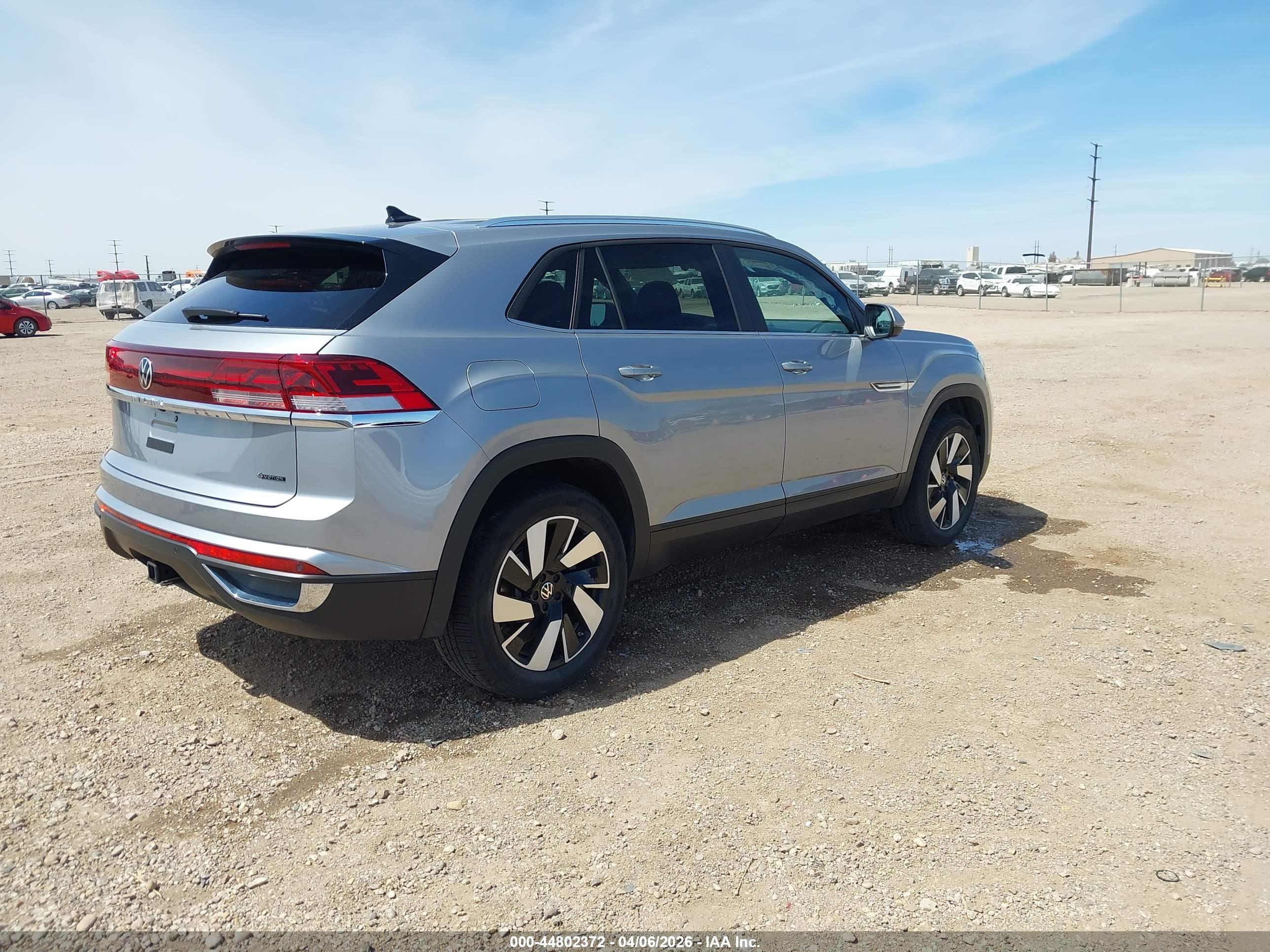 VOLKSWAGEN ATLAS image 4