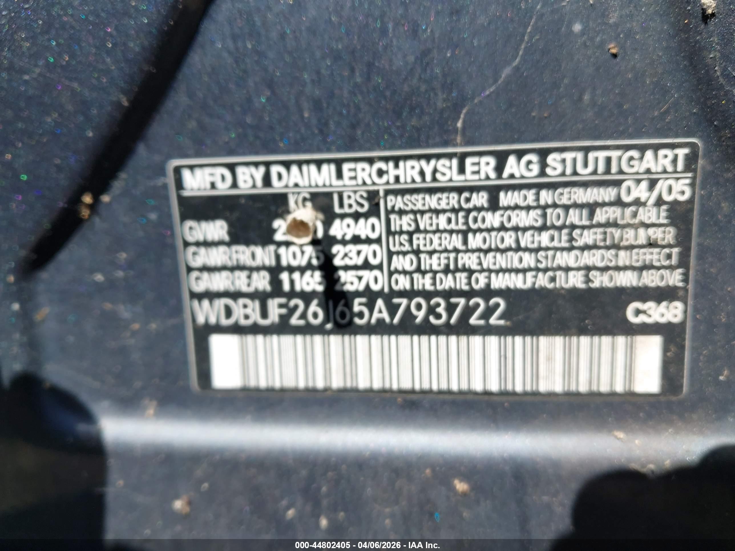 MERCEDES-BENZ E image 9