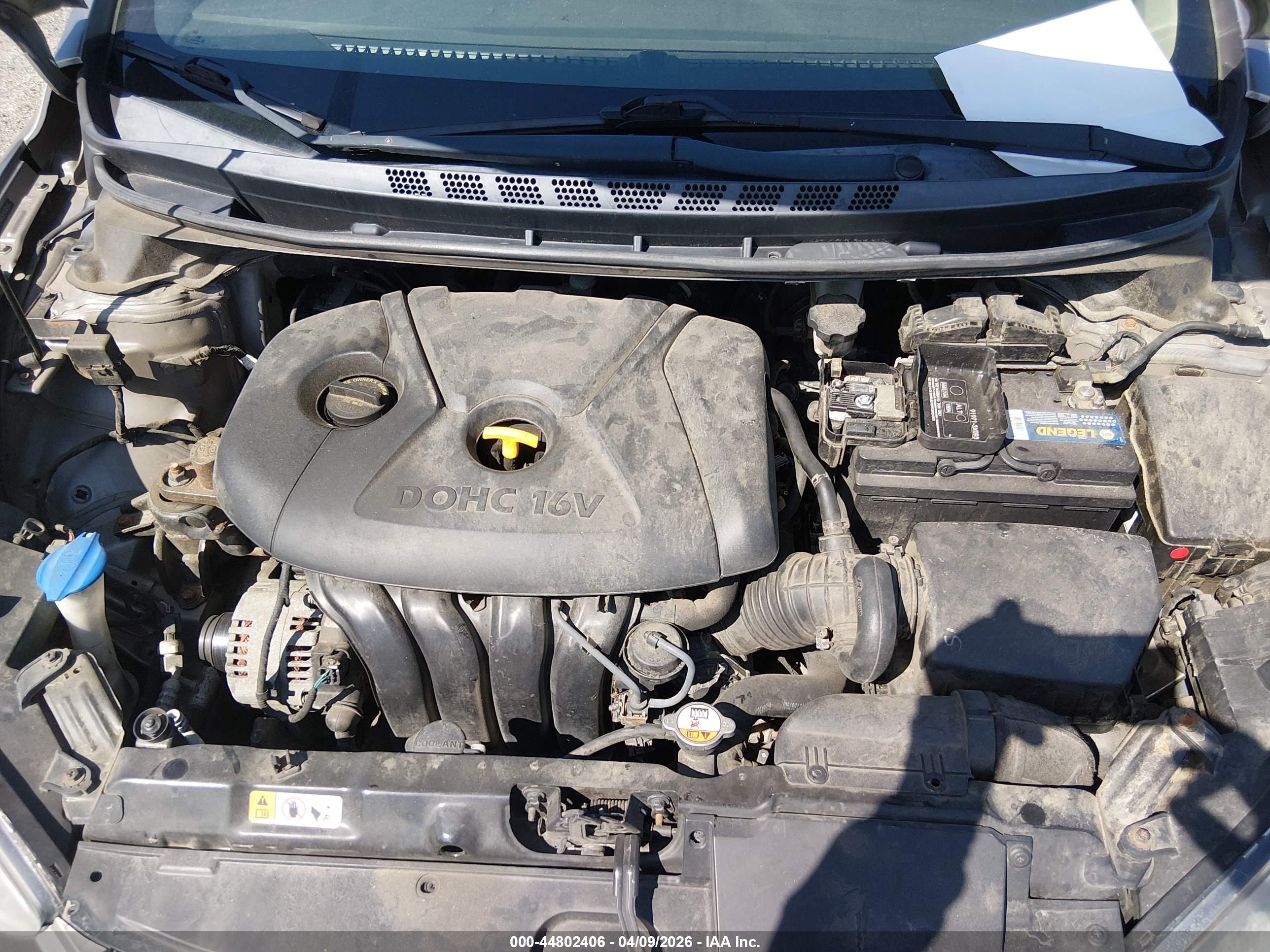 HYUNDAI ELANTRA image 10