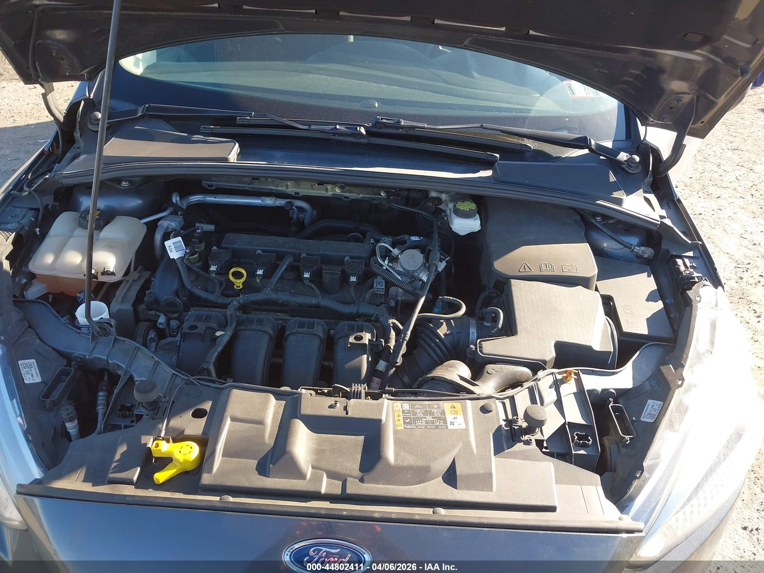 FORD FOCUS image 10