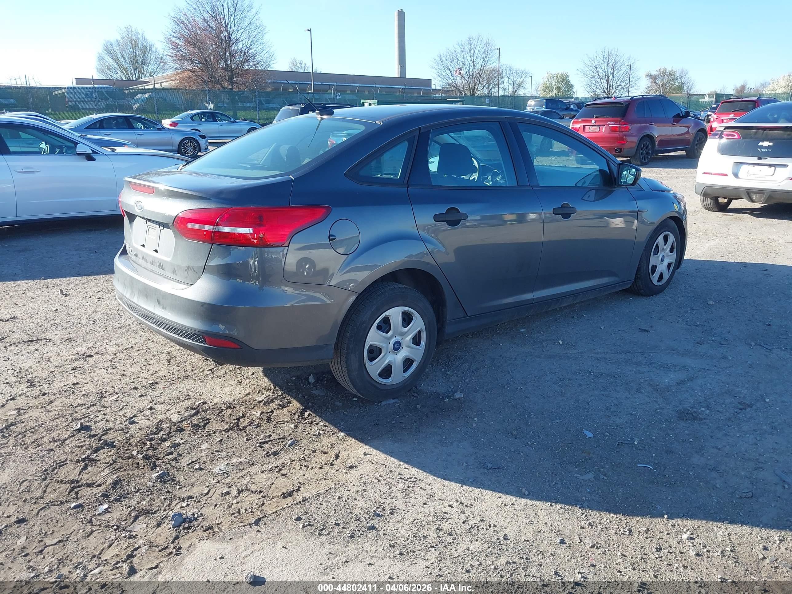 FORD FOCUS image 4