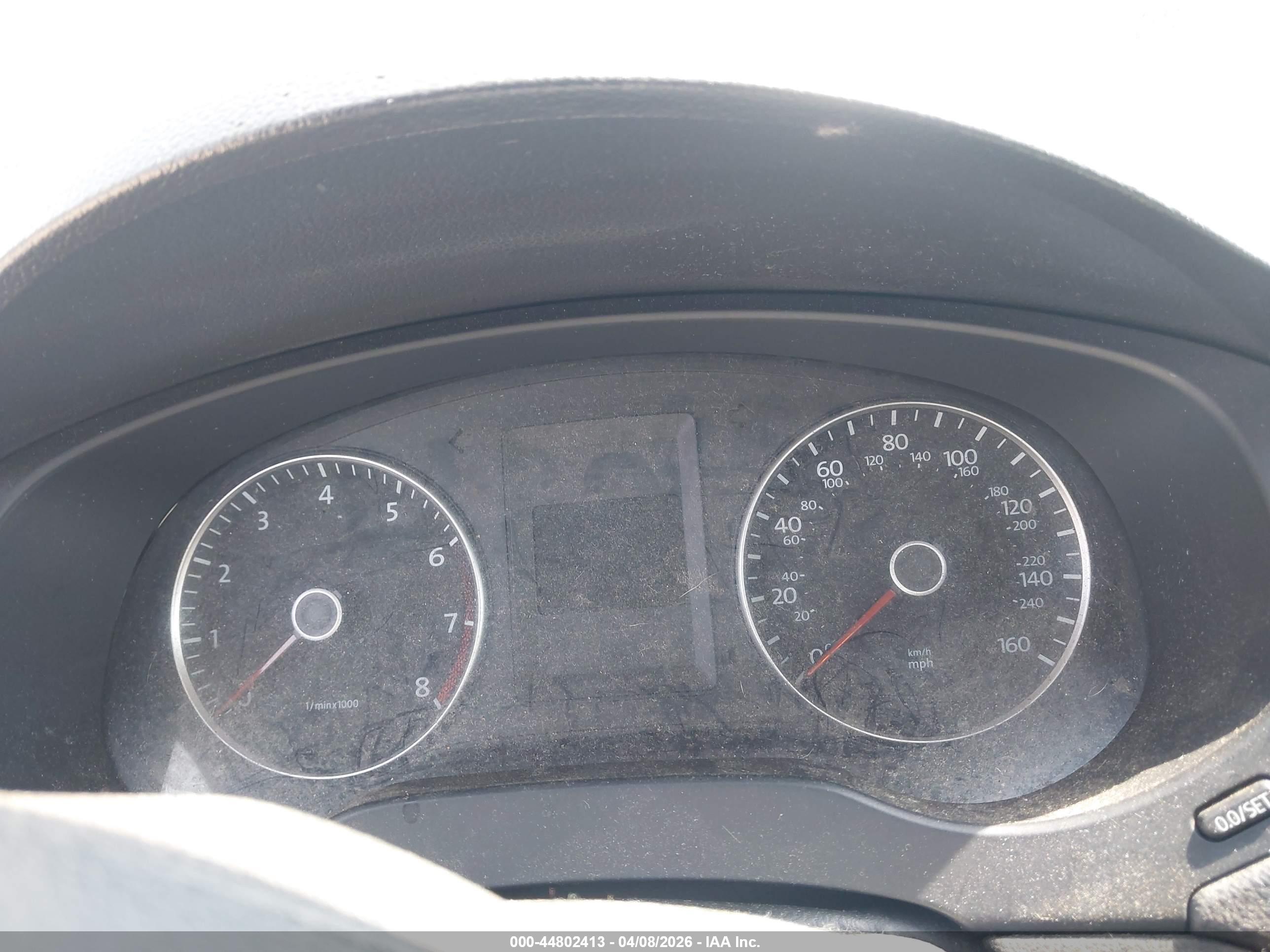VOLKSWAGEN JETTA image 7