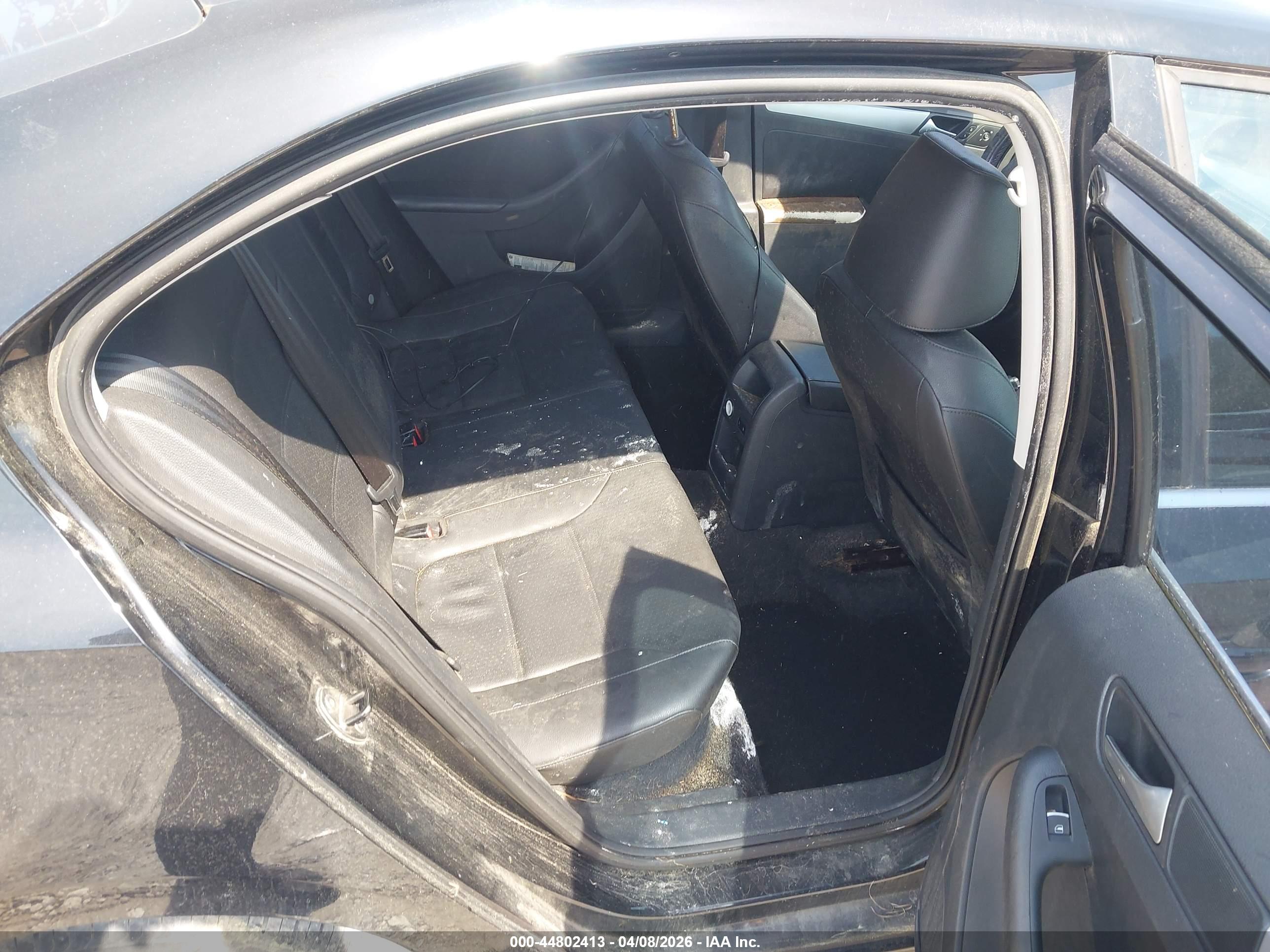 VOLKSWAGEN JETTA image 8