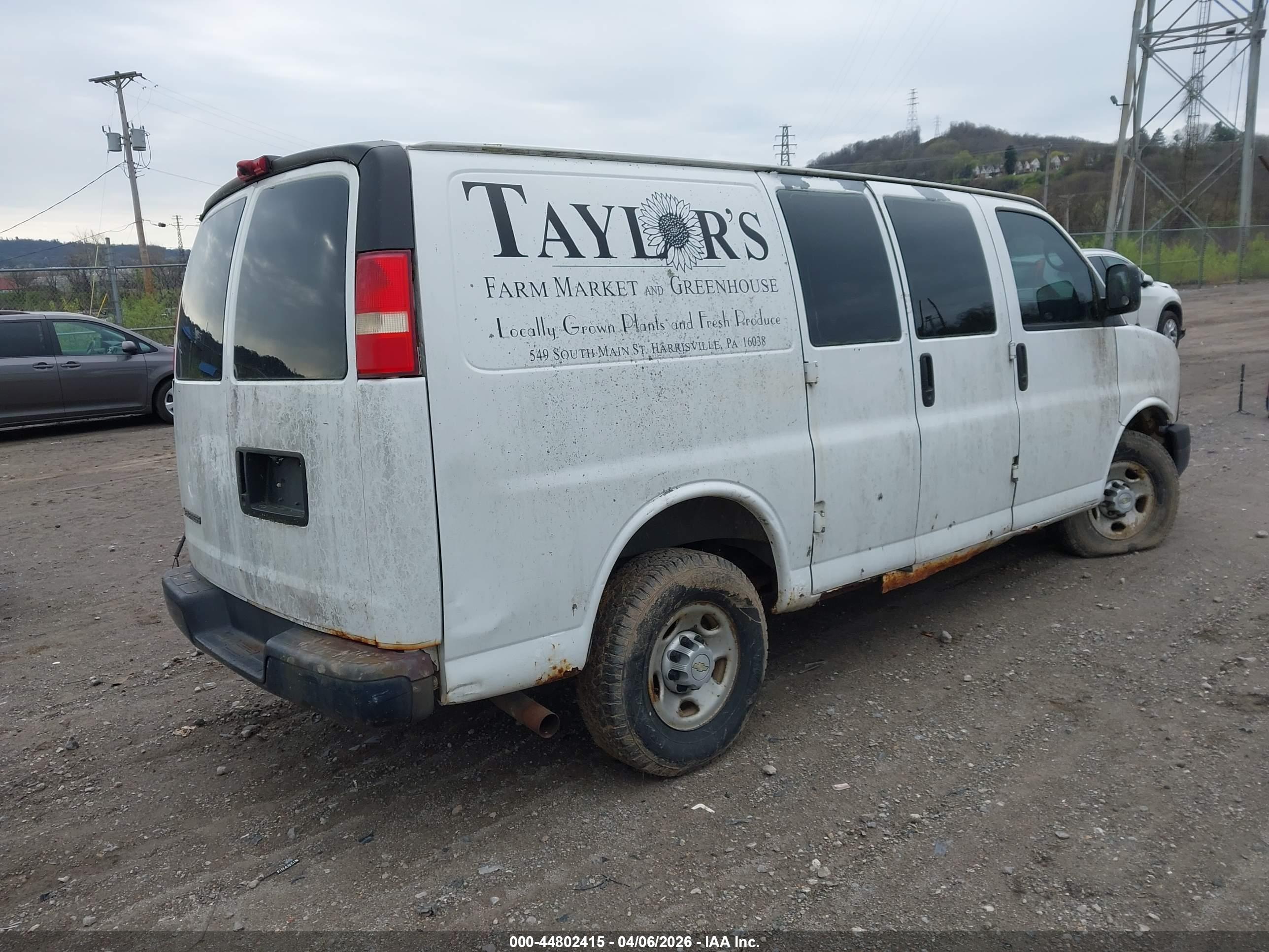 CHEVROLET EXPRESS image 4