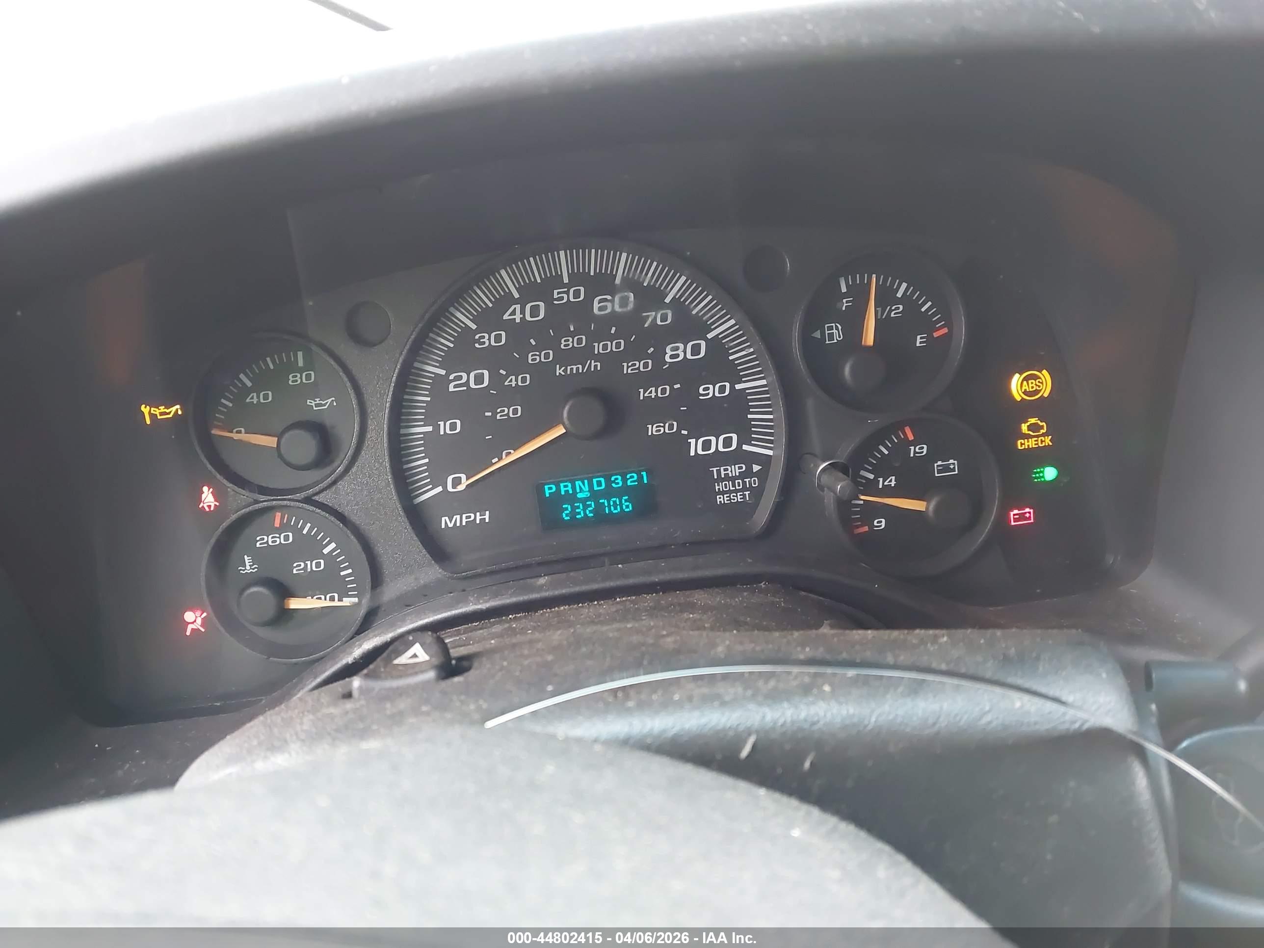 CHEVROLET EXPRESS image 7