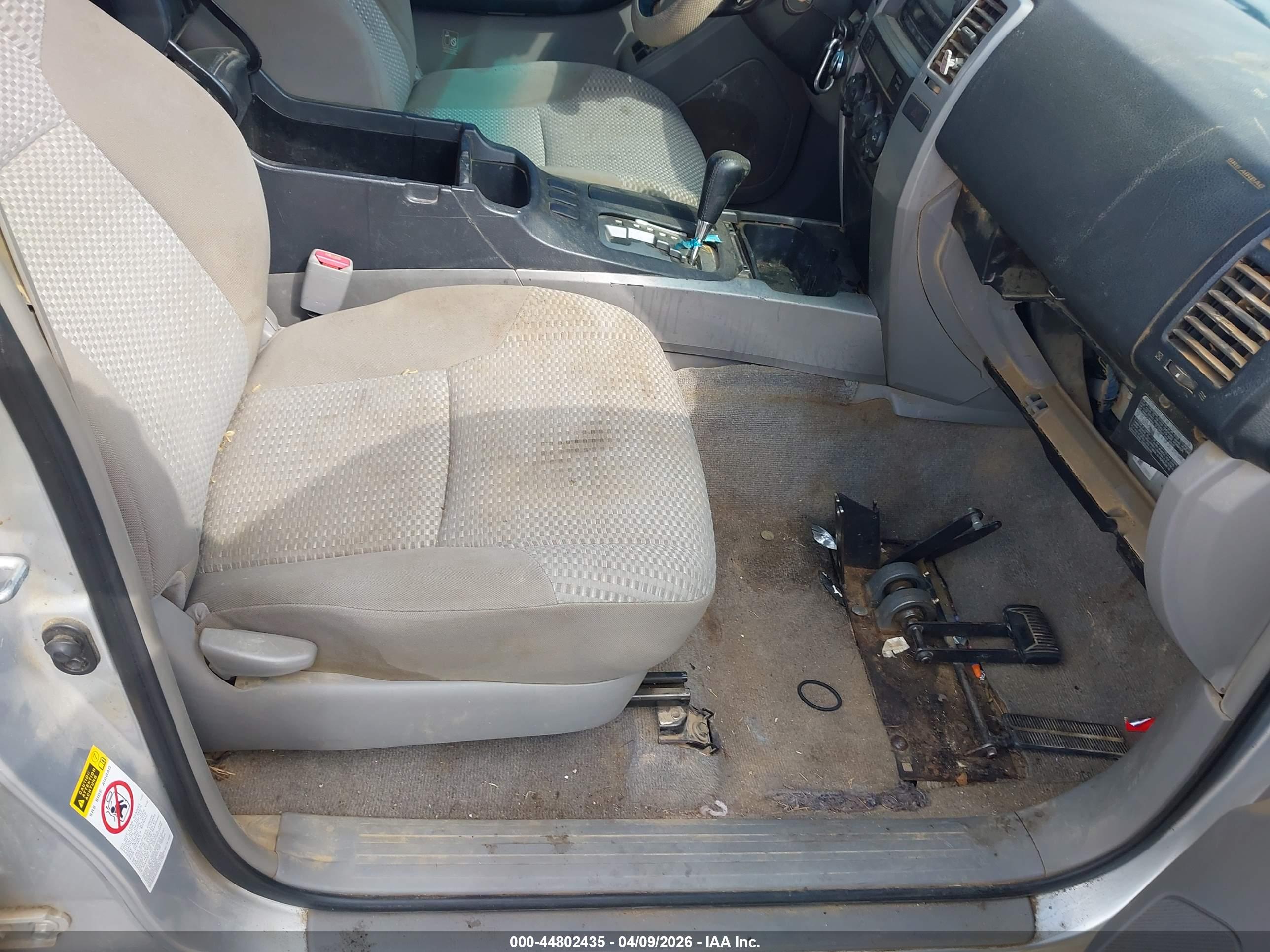 TOYOTA 4RUNNER image 5