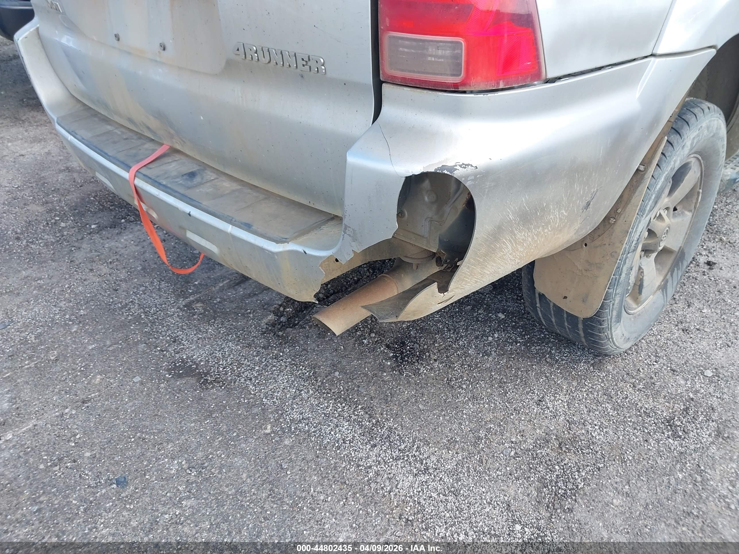 TOYOTA 4RUNNER image 6