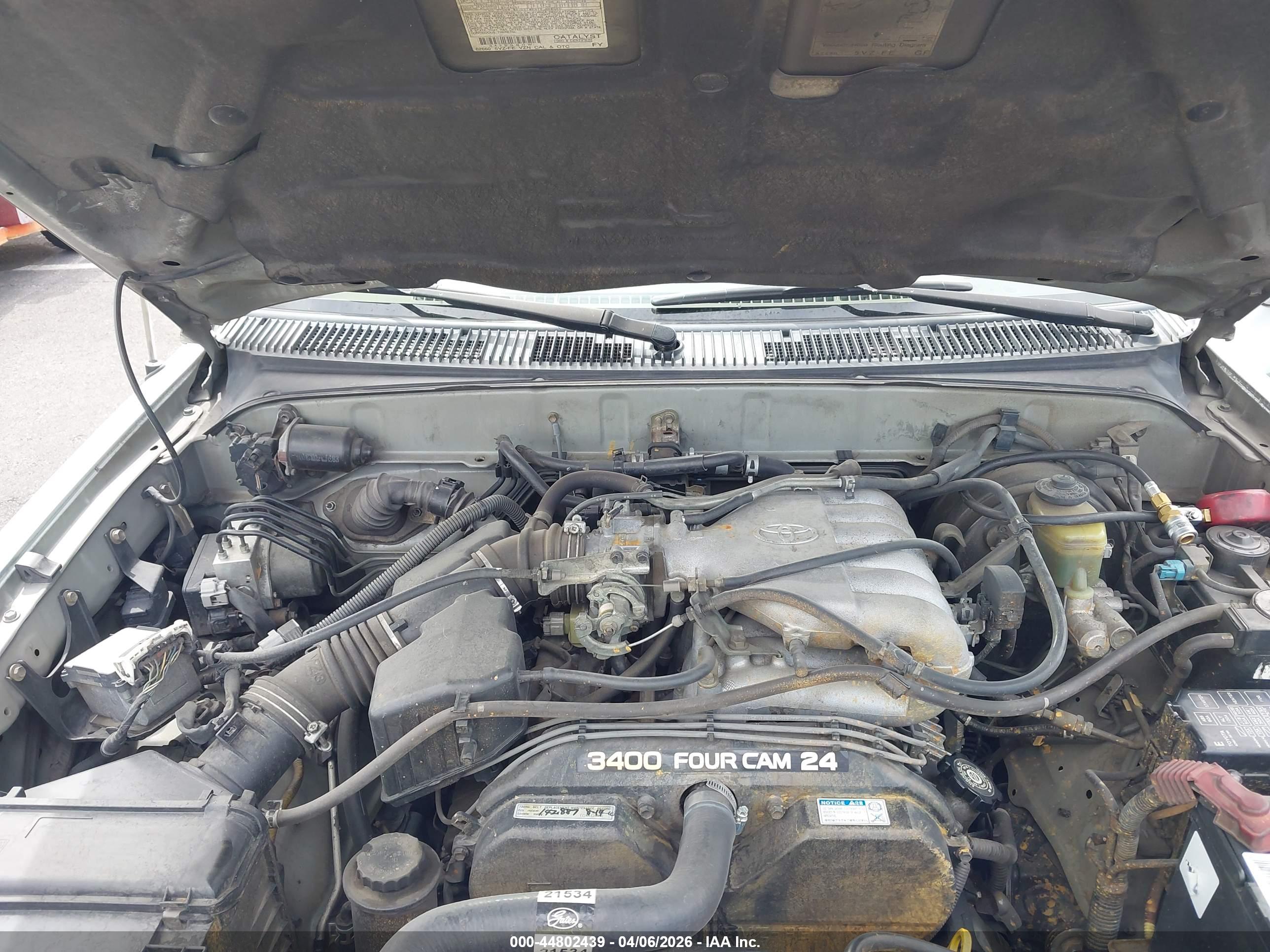 TOYOTA 4RUNNER image 10