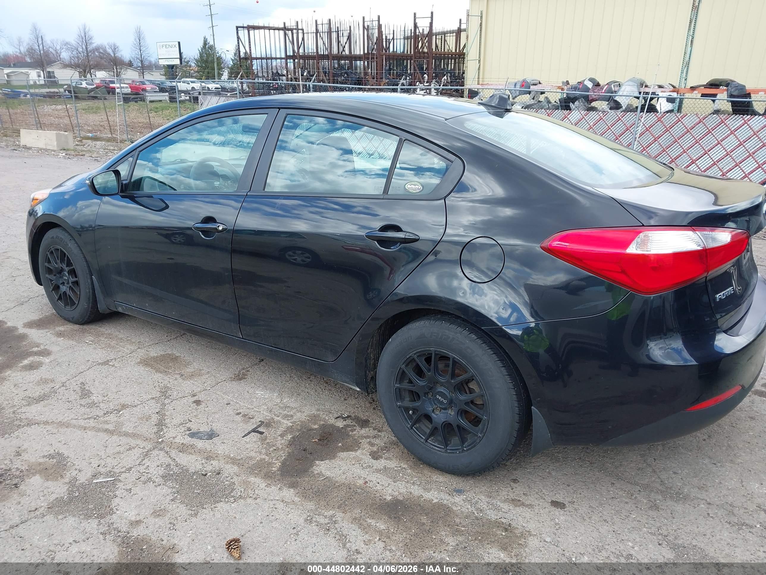 KIA FORTE image 3