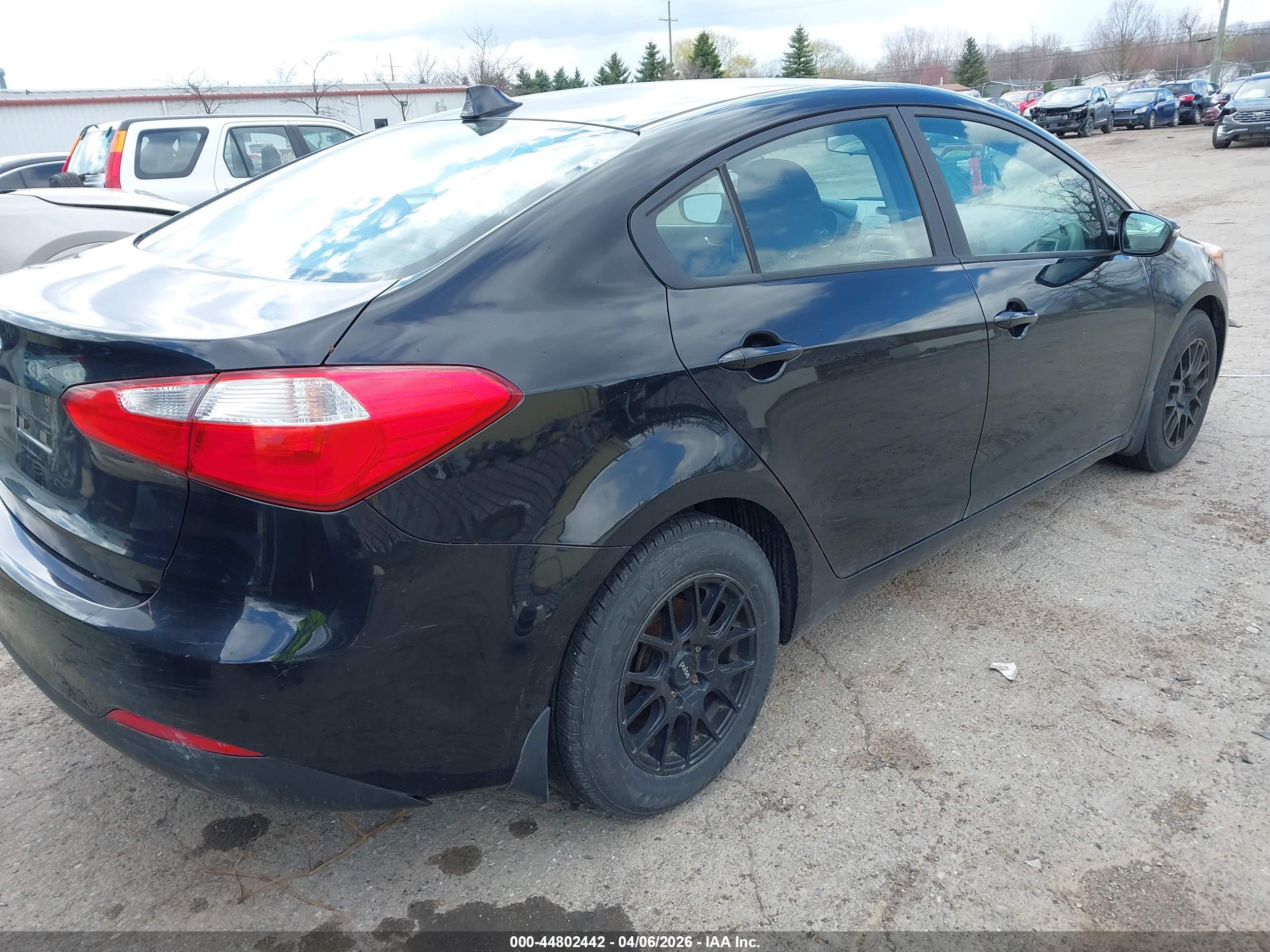 KIA FORTE image 4