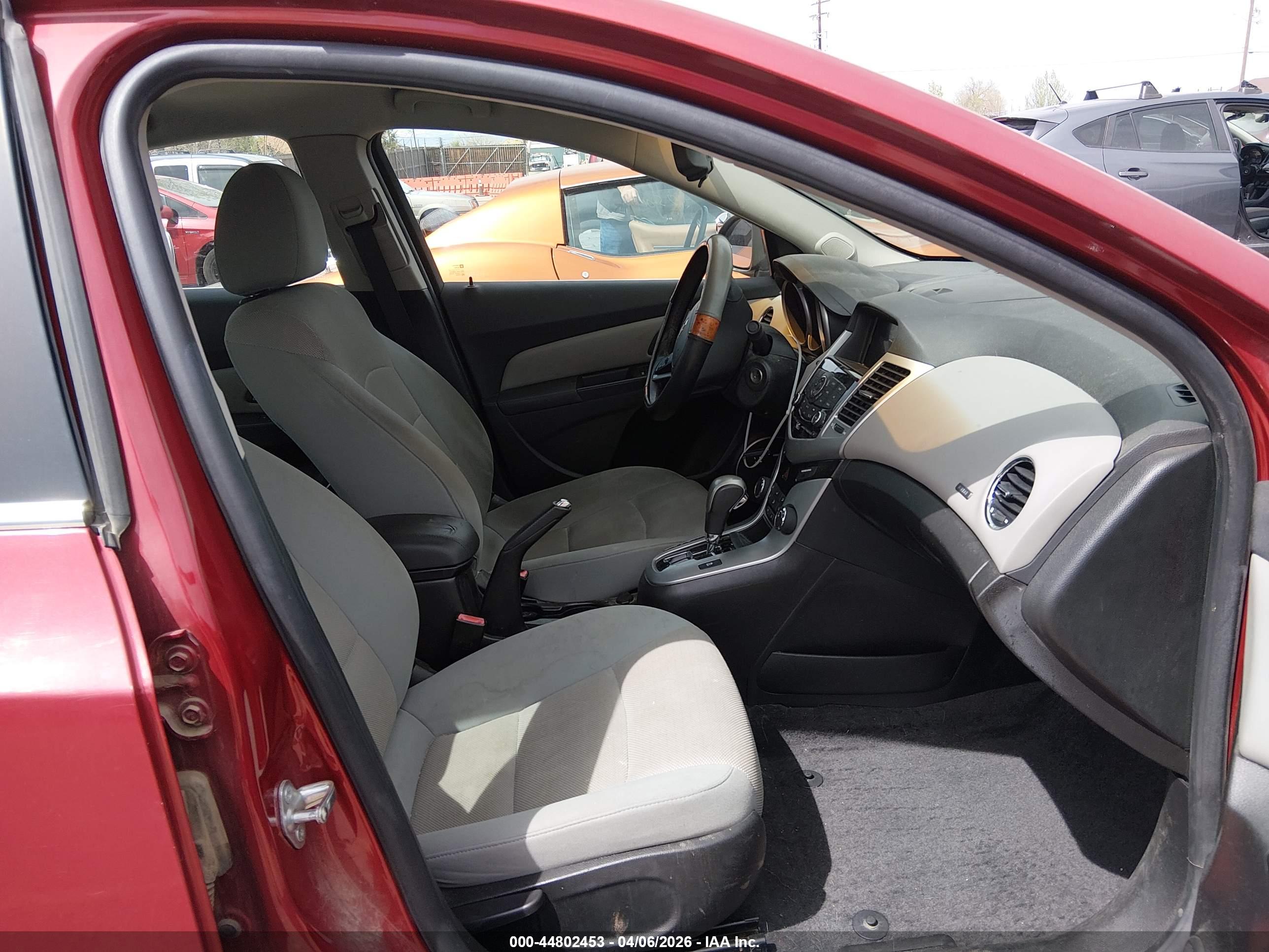 CHEVROLET CRUZE image 5