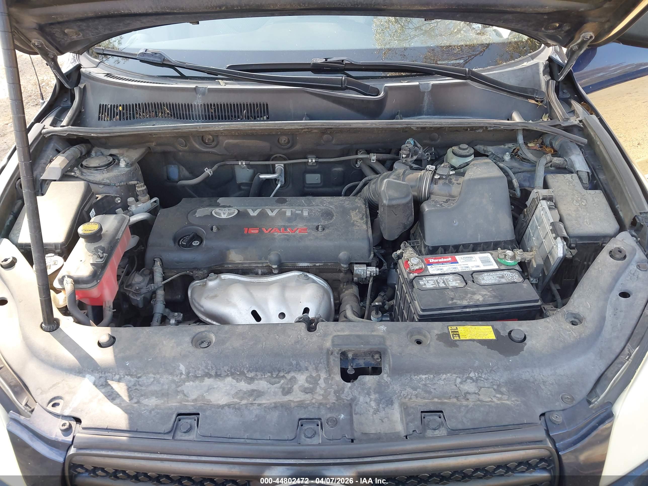 TOYOTA RAV4 image 10