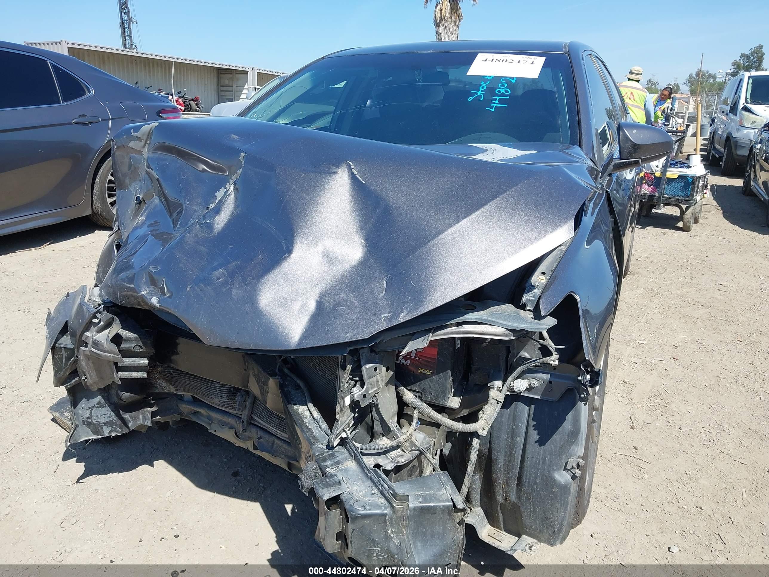 TOYOTA CAMRY image 6