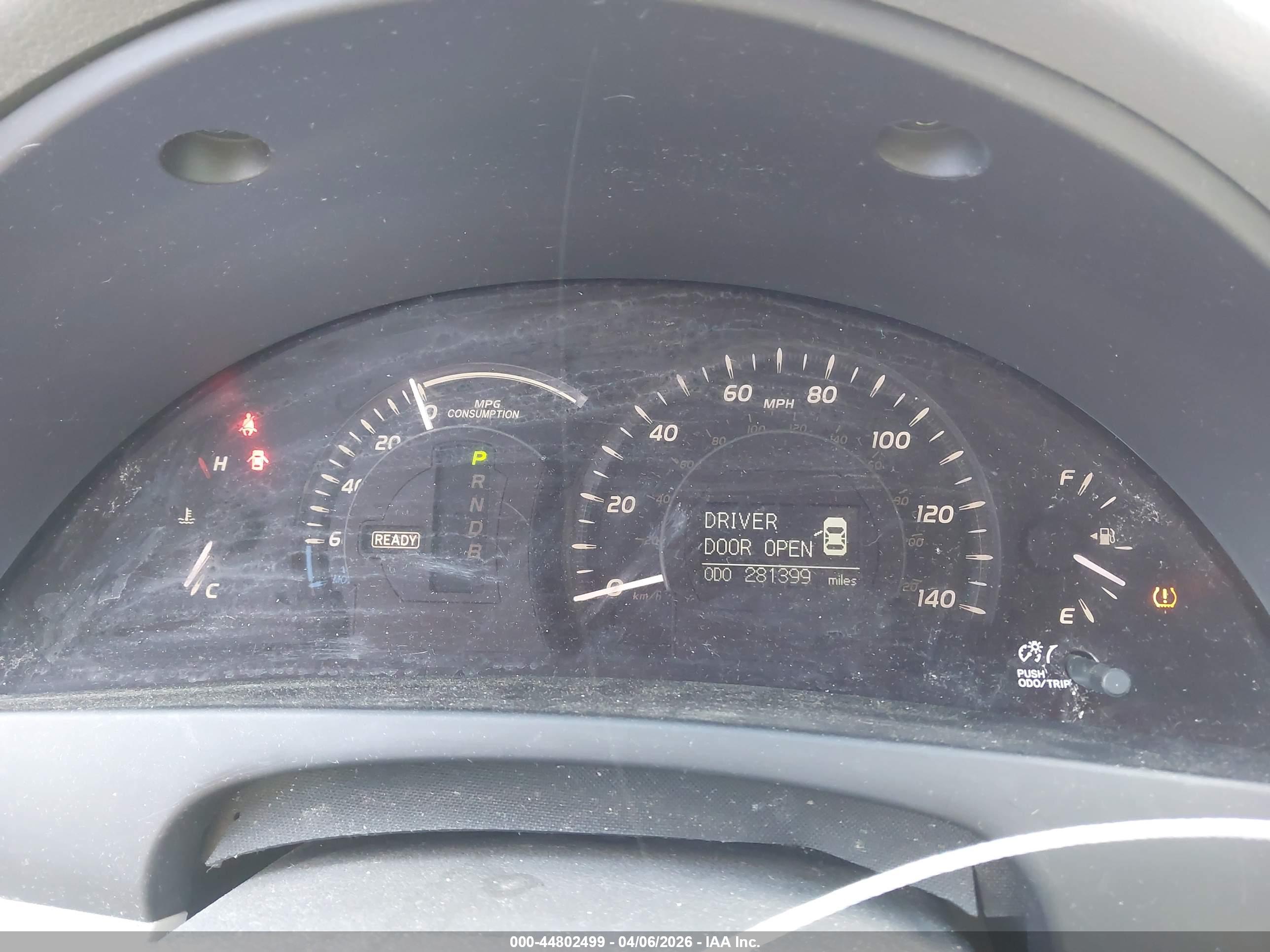 TOYOTA CAMRY image 7