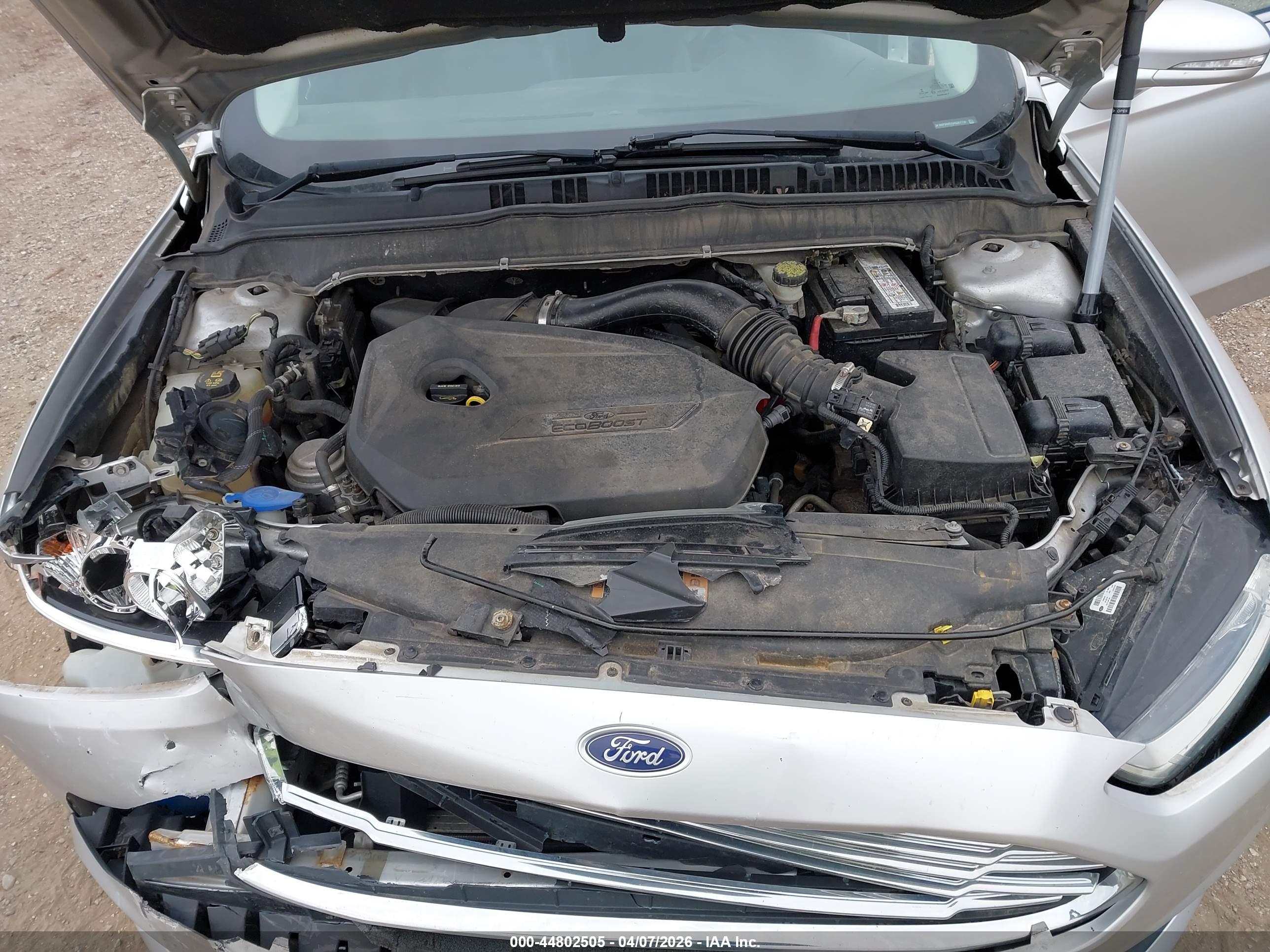FORD FUSION image 10
