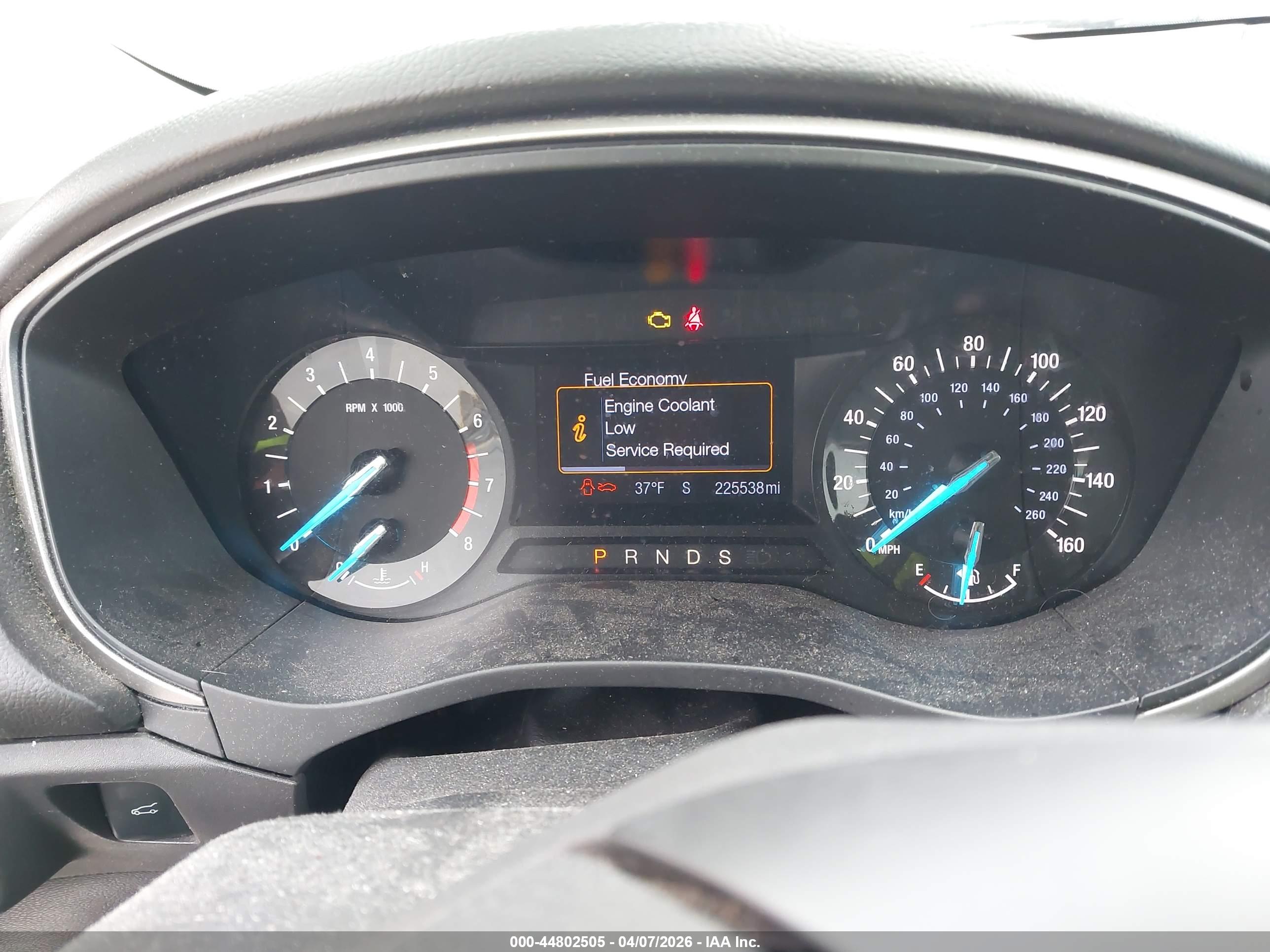 FORD FUSION image 7