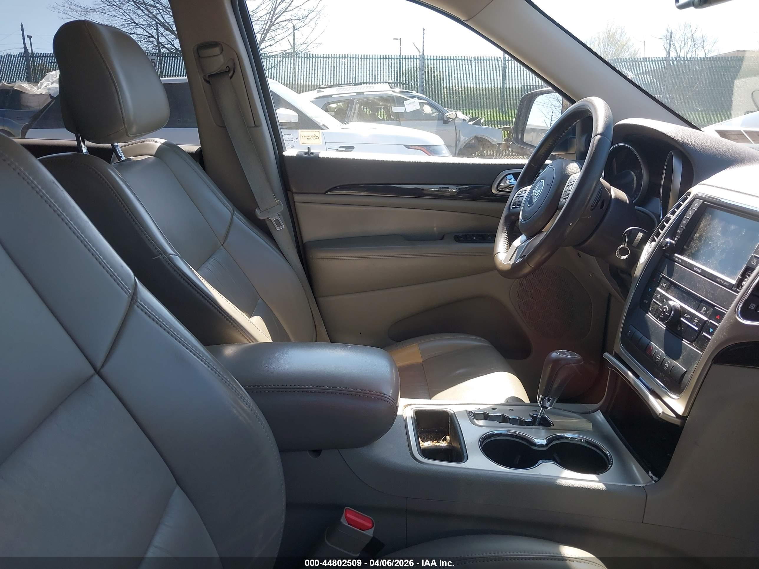 JEEP GRAND image 5