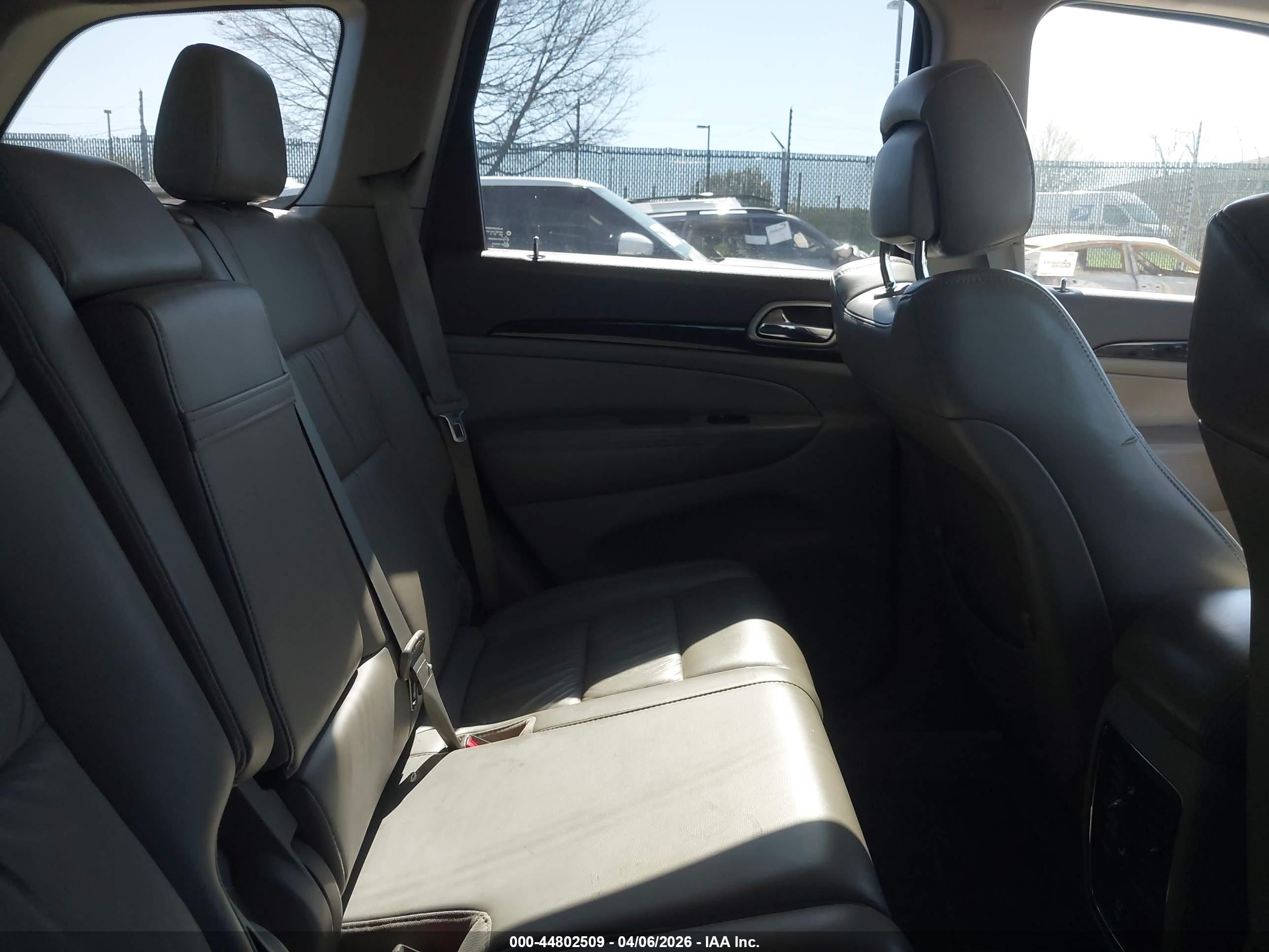 JEEP GRAND image 8
