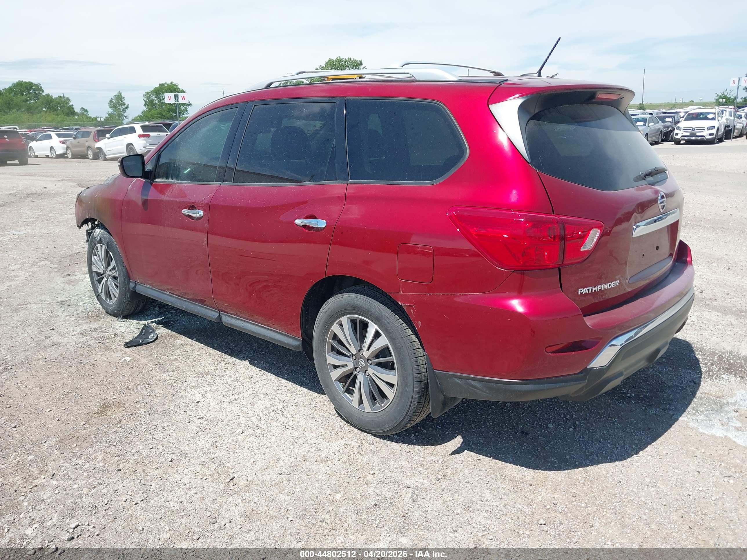 NISSAN PATHFINDER image 3