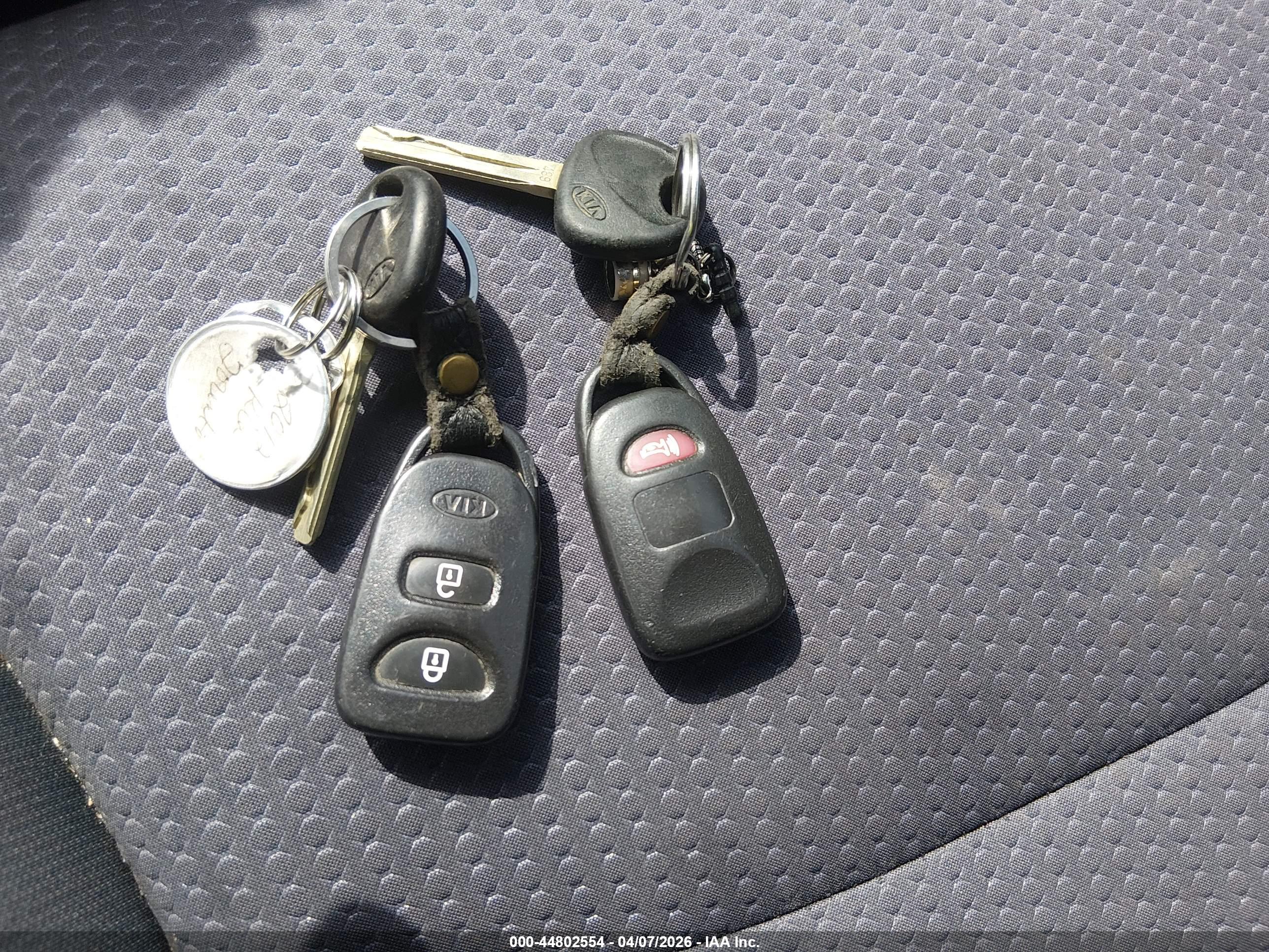 KIA SORENTO image 11