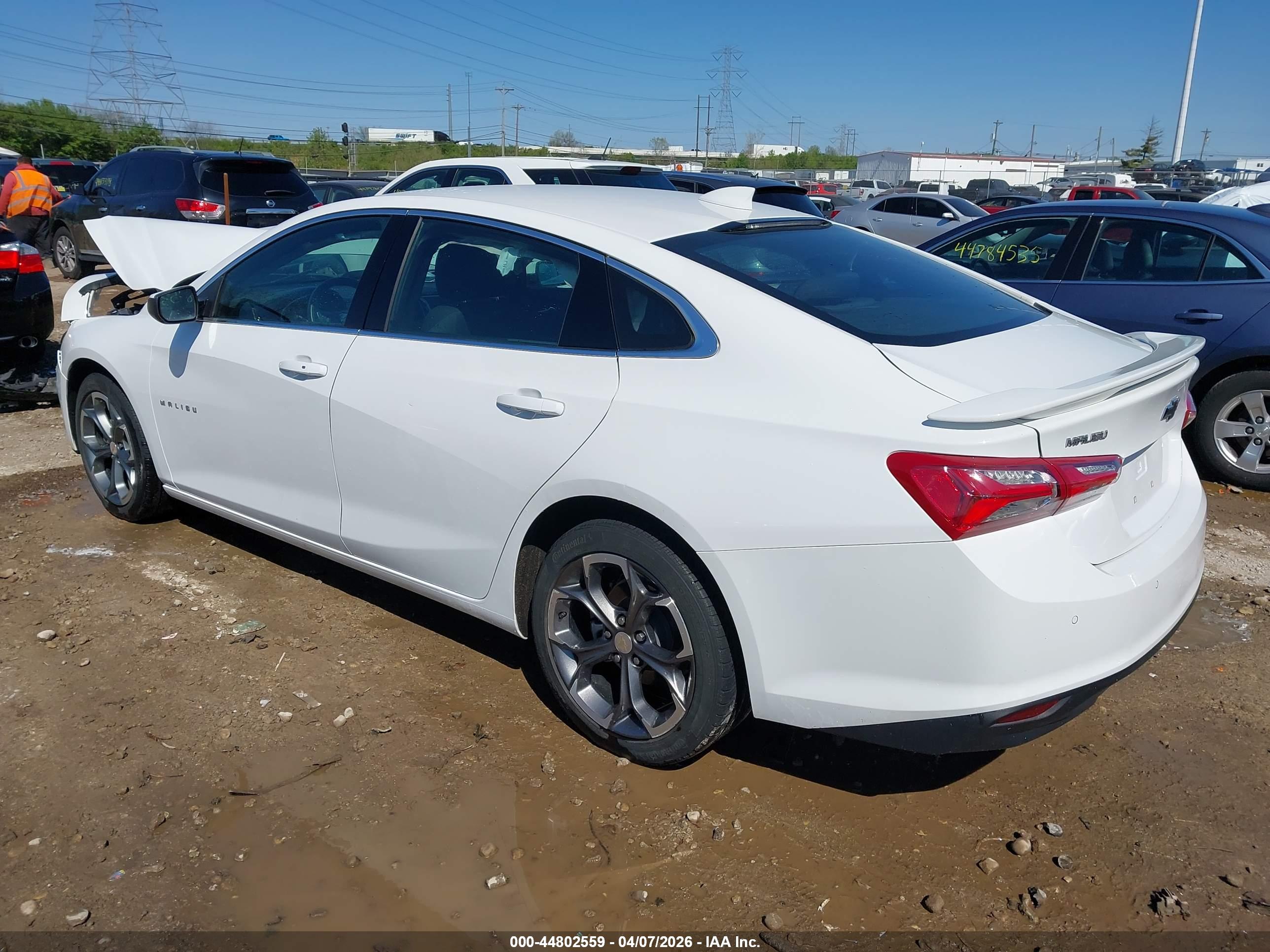 CHEVROLET MALIBU image 3