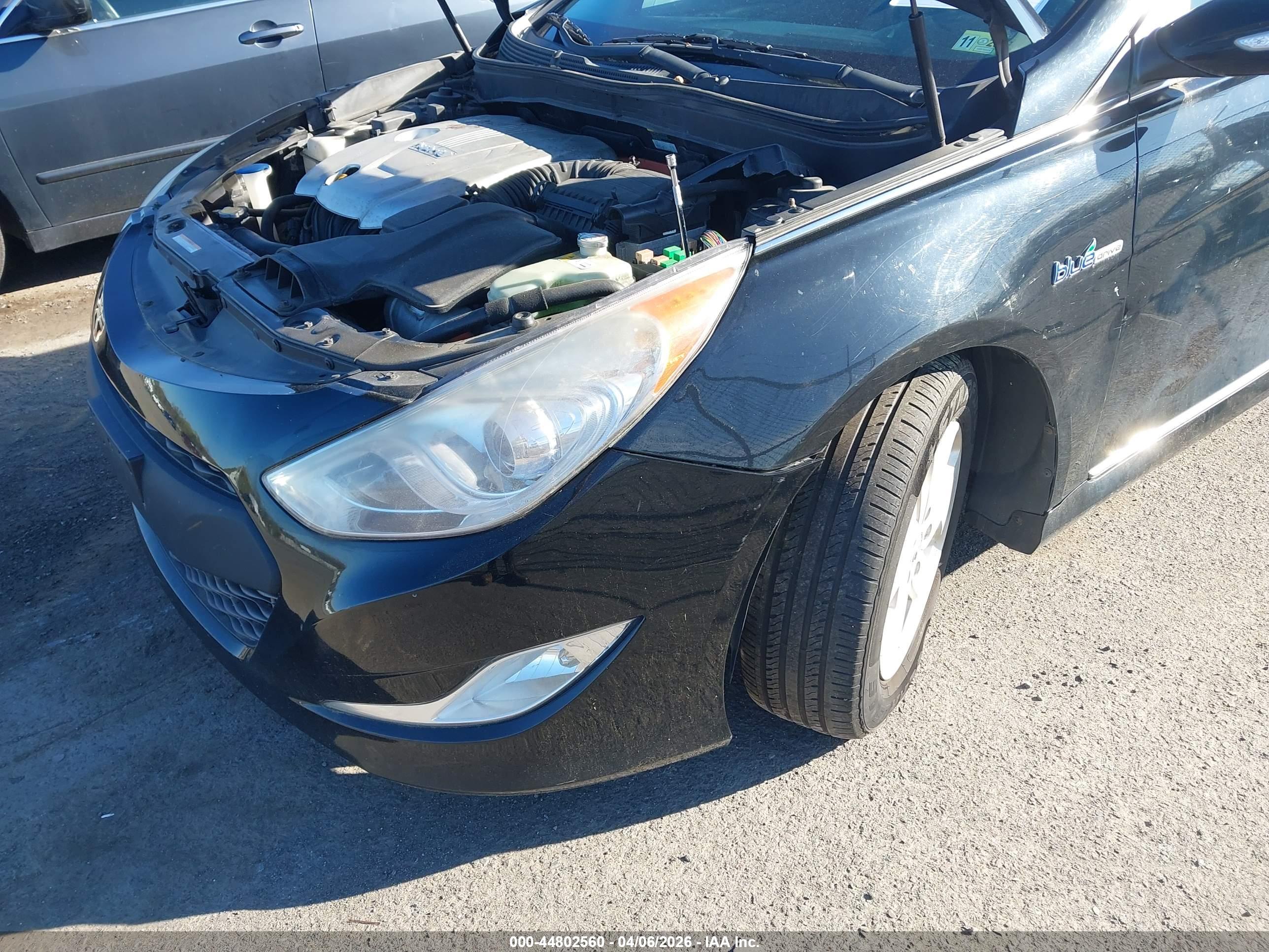 HYUNDAI SONATA image 6