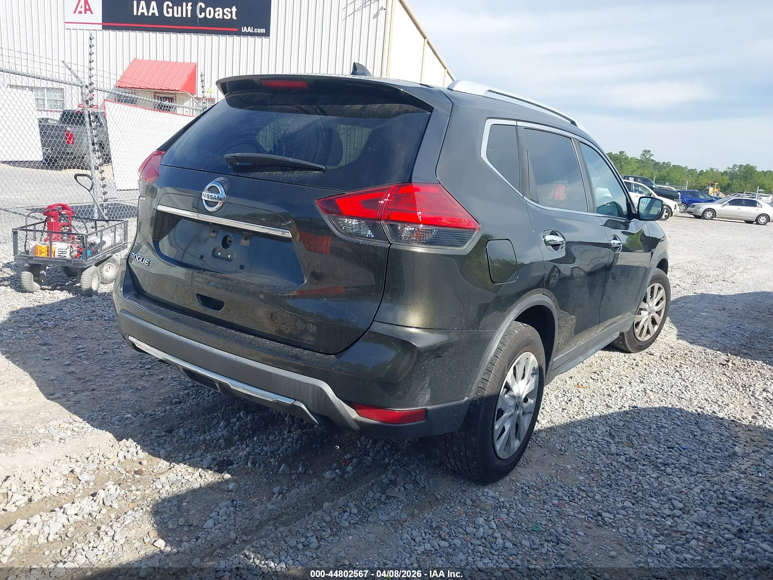 NISSAN ROGUE image 4